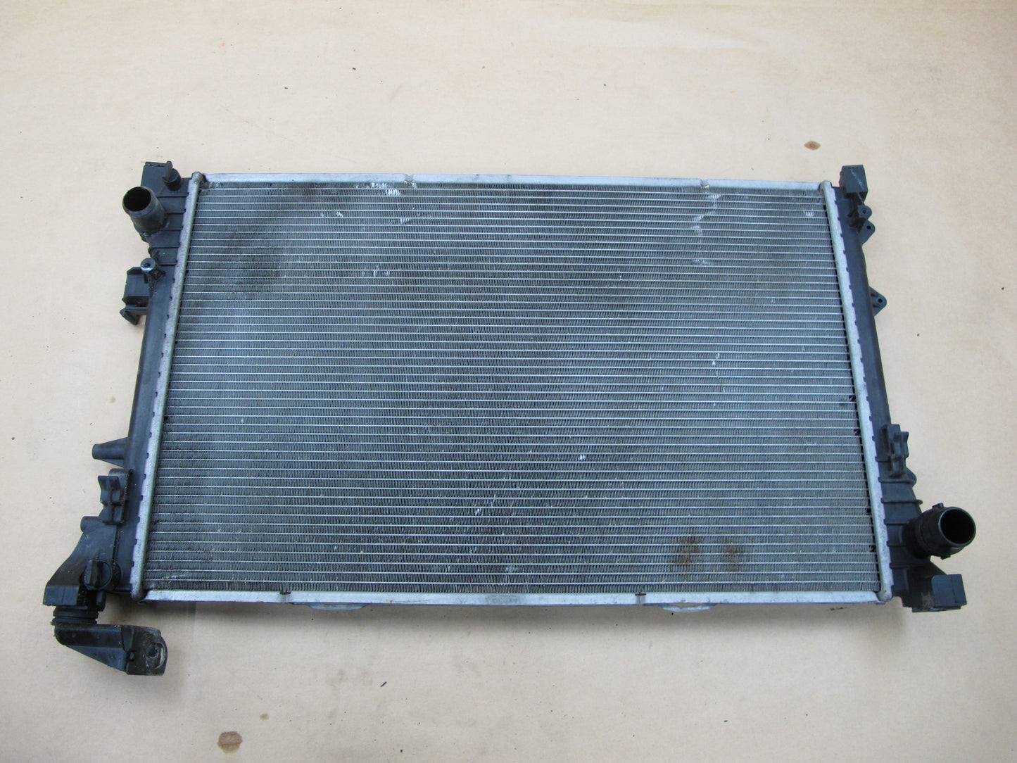 12-19 FIAT 500 ABARTH ENGINE COOLING RADIATOR 55111352AA OEM