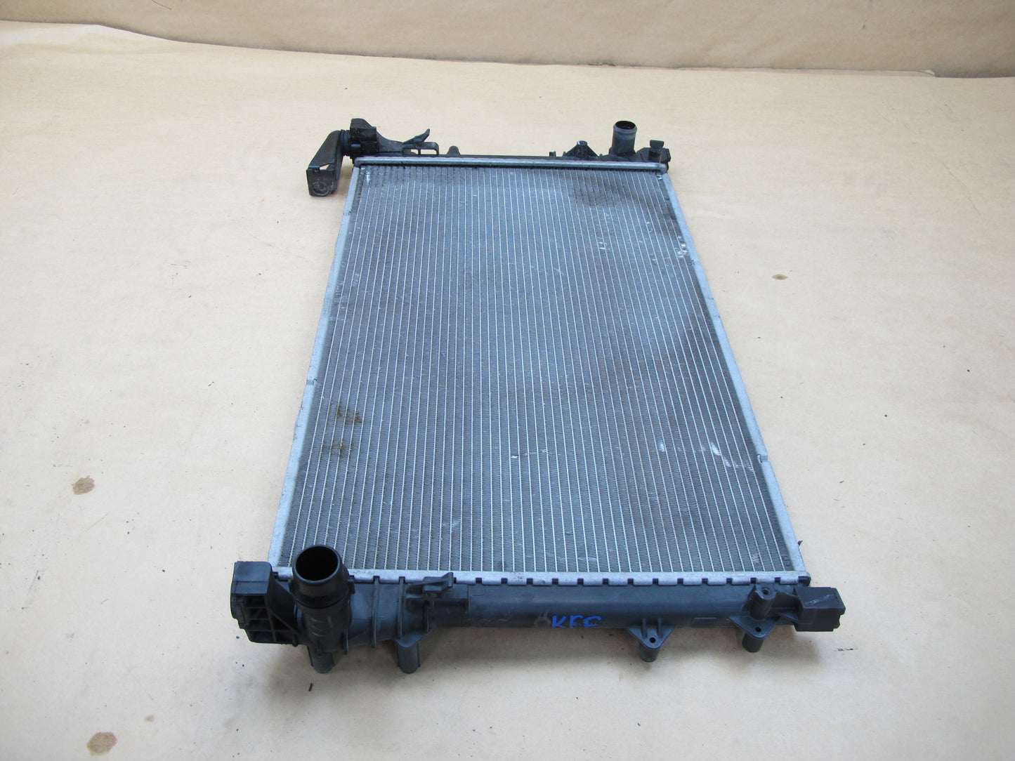 12-19 FIAT 500 ABARTH ENGINE COOLING RADIATOR 55111352AA OEM