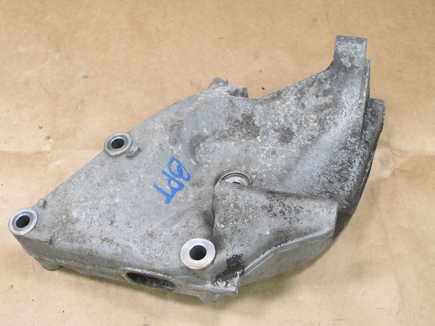 87-88 PORSCHE 924 S ALTERNATOR A/C COMPRESSOR MOUNT BRACKET 944126123 OEM