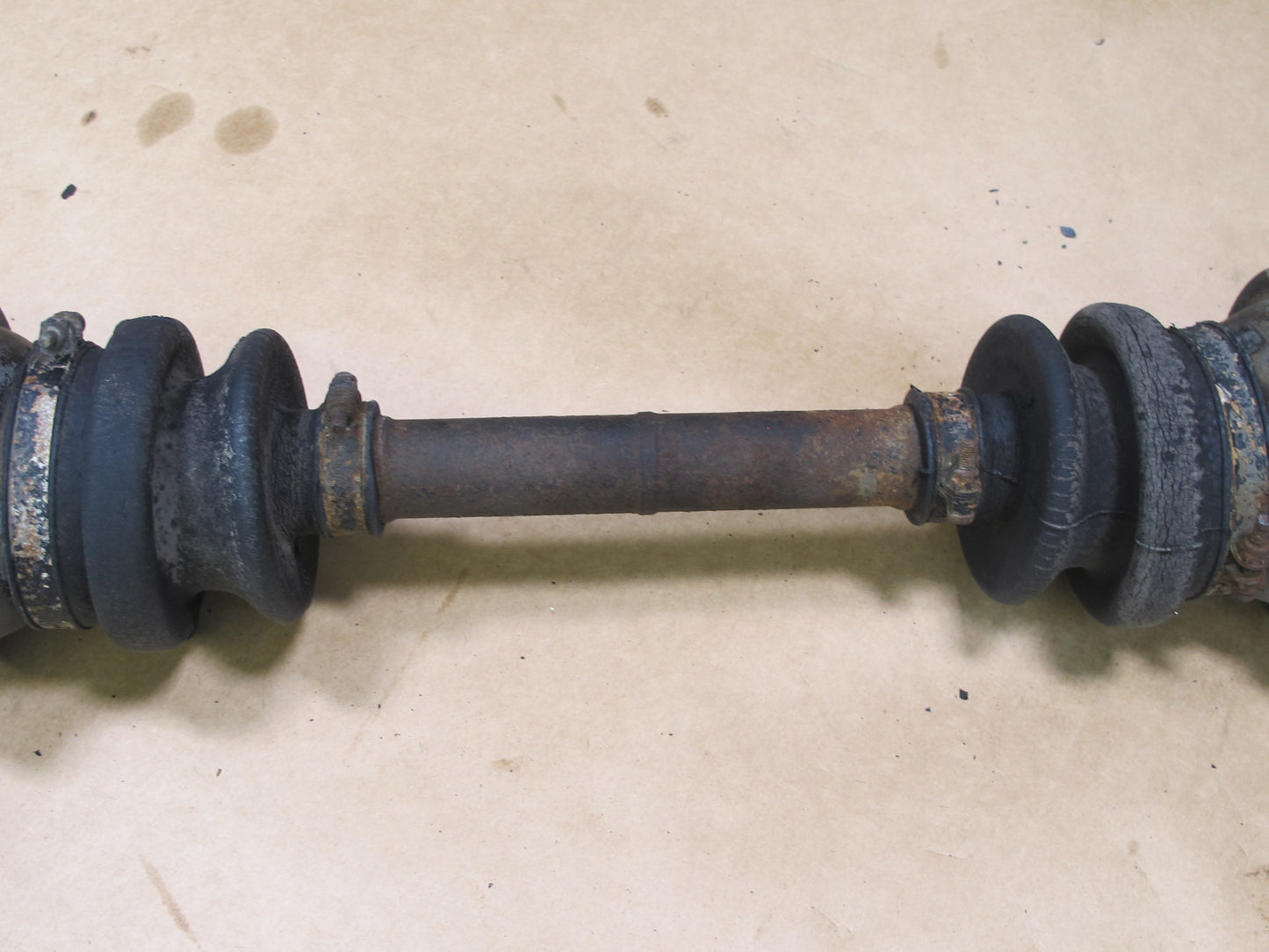 73-85 MERCEDES R107 SL-CLASS REAR RIGHT SUSPENSION AXLE SHAFT OEM