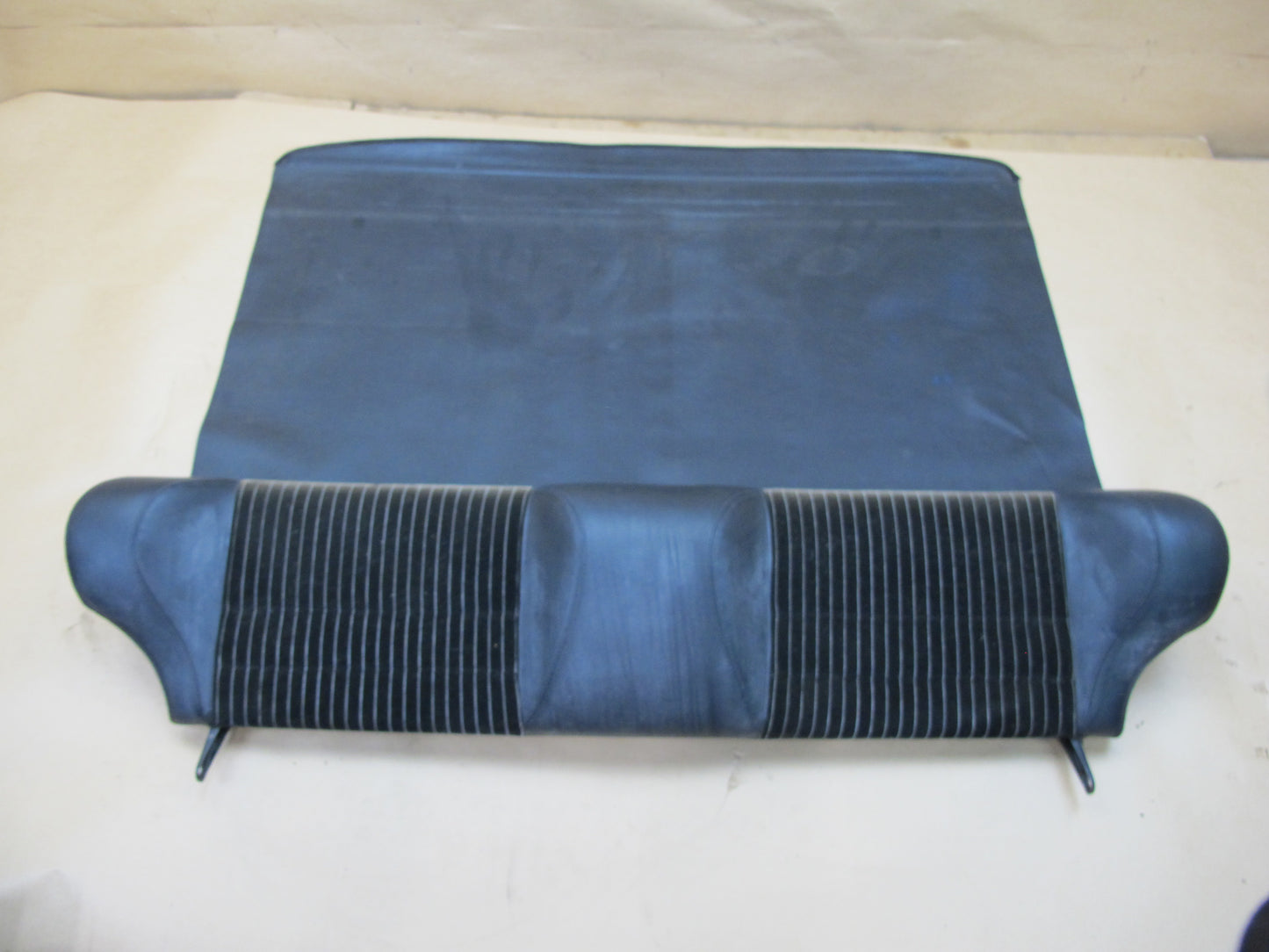 87-88 PORSCHE 924 REAR UPPER SEAT CUSHION & TRUNK CARGO ROLLER SHADE COVER OEM