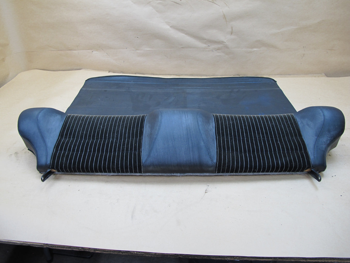 87-88 PORSCHE 924 REAR UPPER SEAT CUSHION & TRUNK CARGO ROLLER SHADE COVER OEM