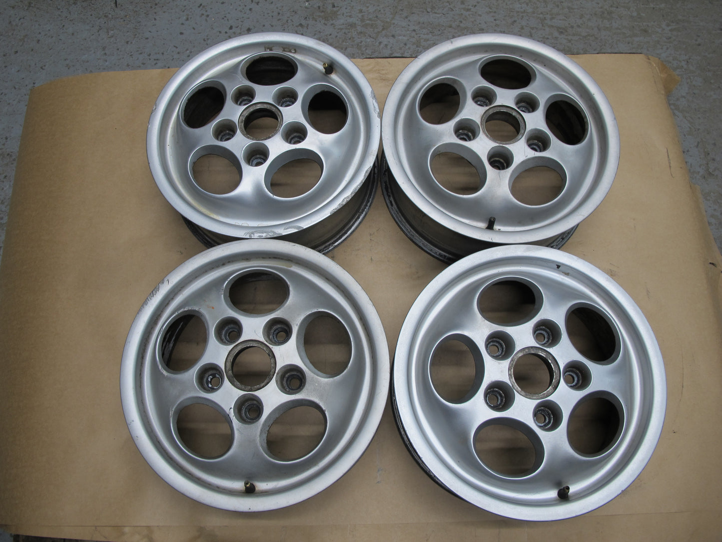 87-88 PORSCHE 924S SET OF 4 PHONE DIAL FACTORY R15" WHEEL RIM 15x6J ET52.3 OEM