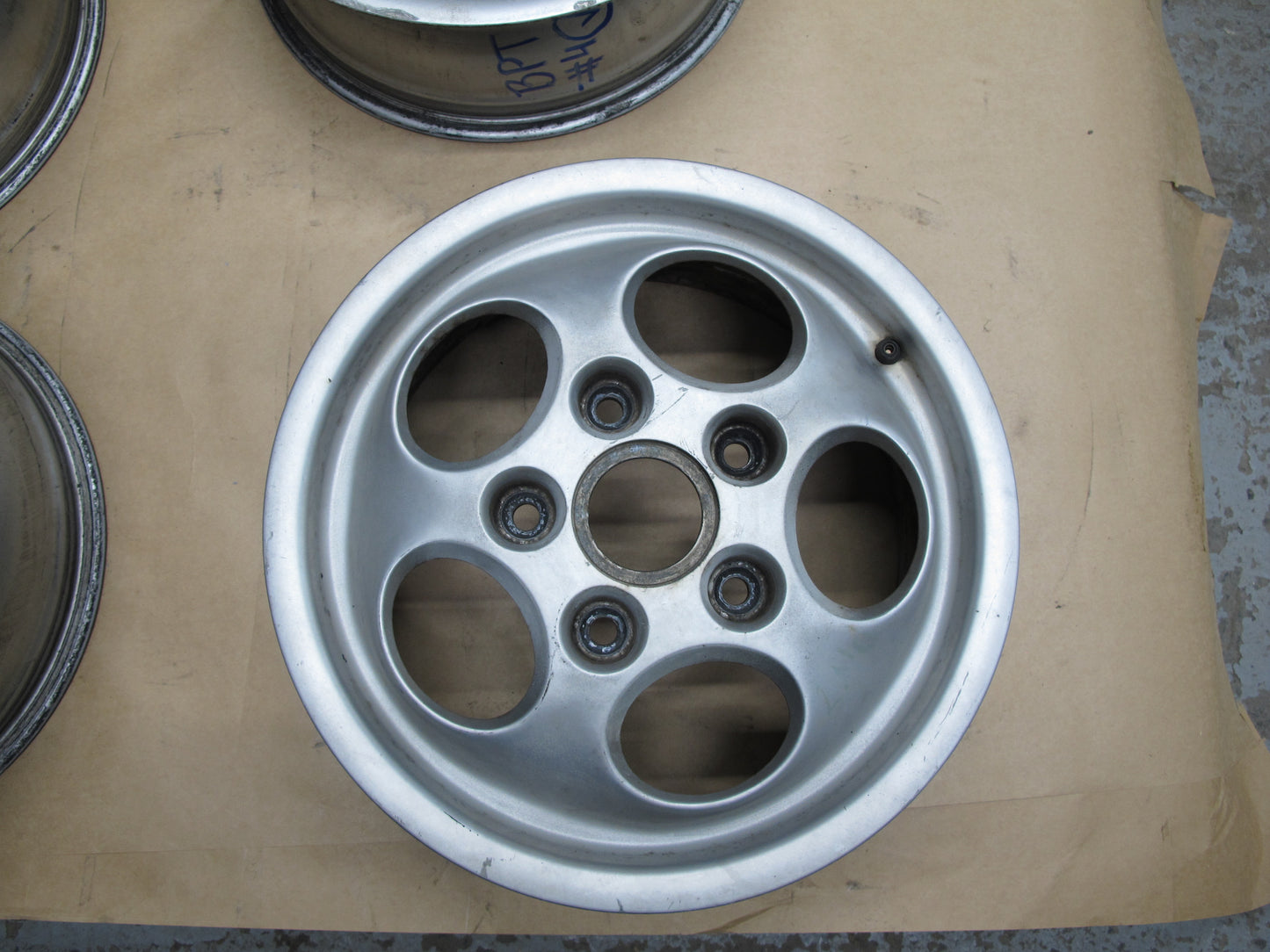 87-88 PORSCHE 924S SET OF 4 PHONE DIAL FACTORY R15" WHEEL RIM 15x6J ET52.3 OEM