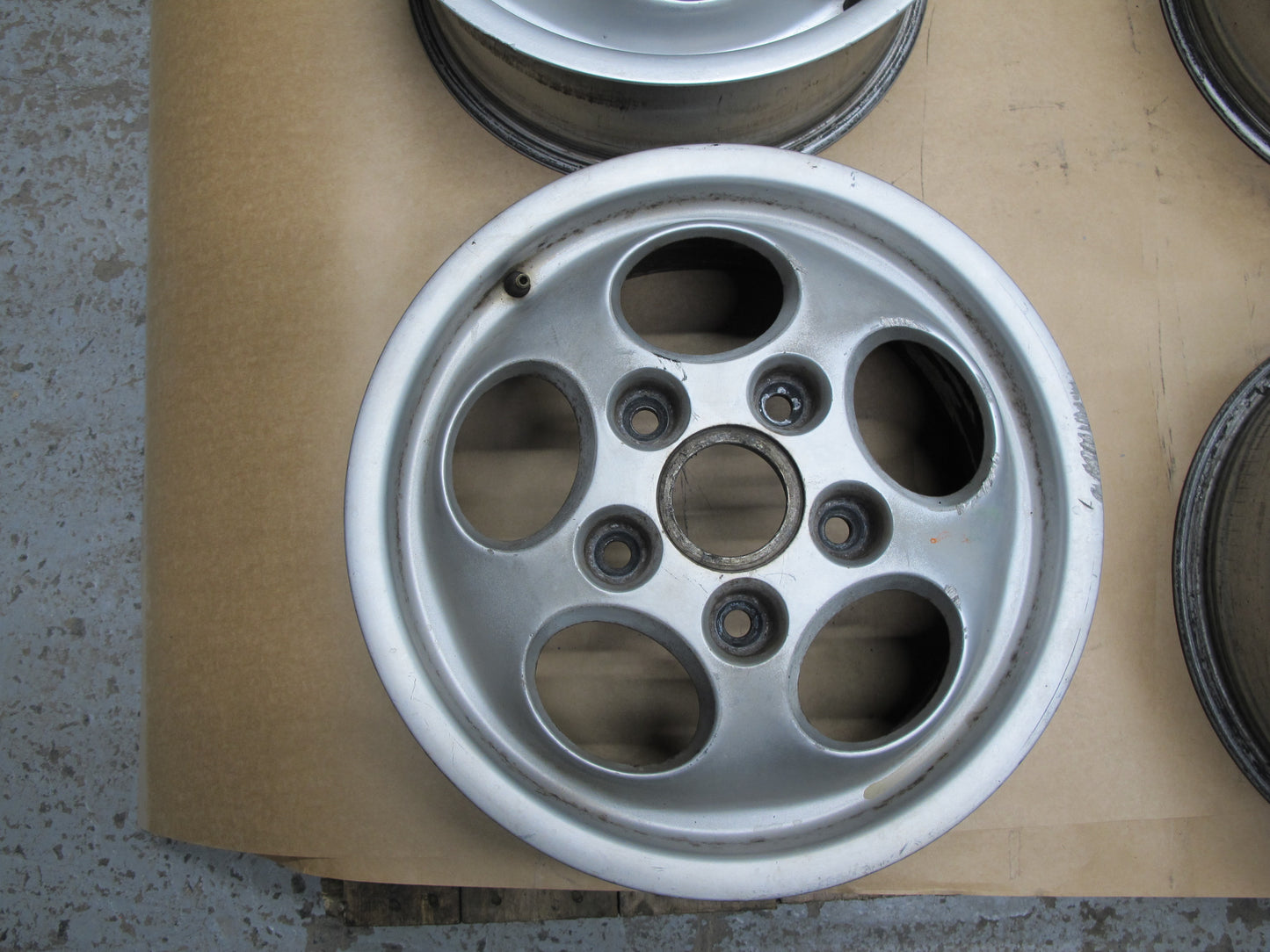 87-88 PORSCHE 924S SET OF 4 PHONE DIAL FACTORY R15" WHEEL RIM 15x6J ET52.3 OEM