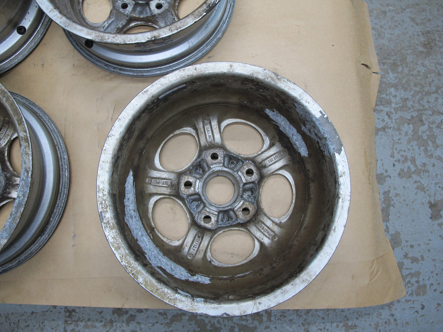 87-88 PORSCHE 924S SET OF 4 PHONE DIAL FACTORY R15" WHEEL RIM 15x6J ET52.3 OEM