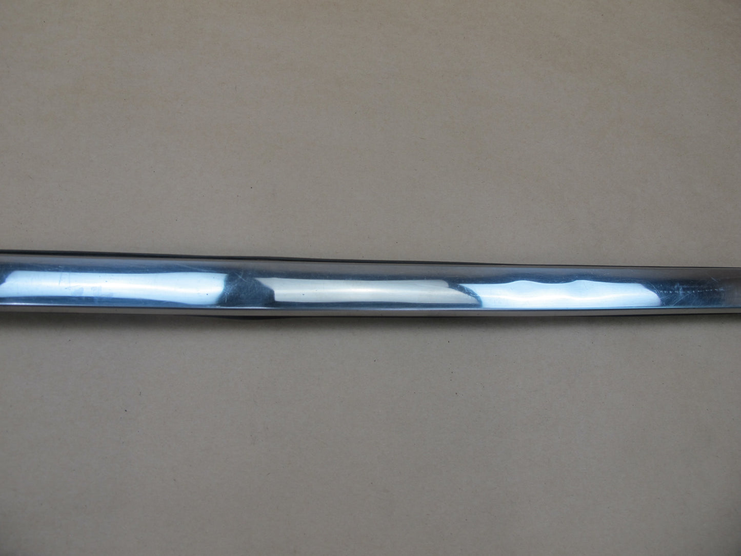 73-85 MERCEDES R107 SET OF 2 EXTERIOR SIDE LOWER CHROME MOLDING COVER OEM