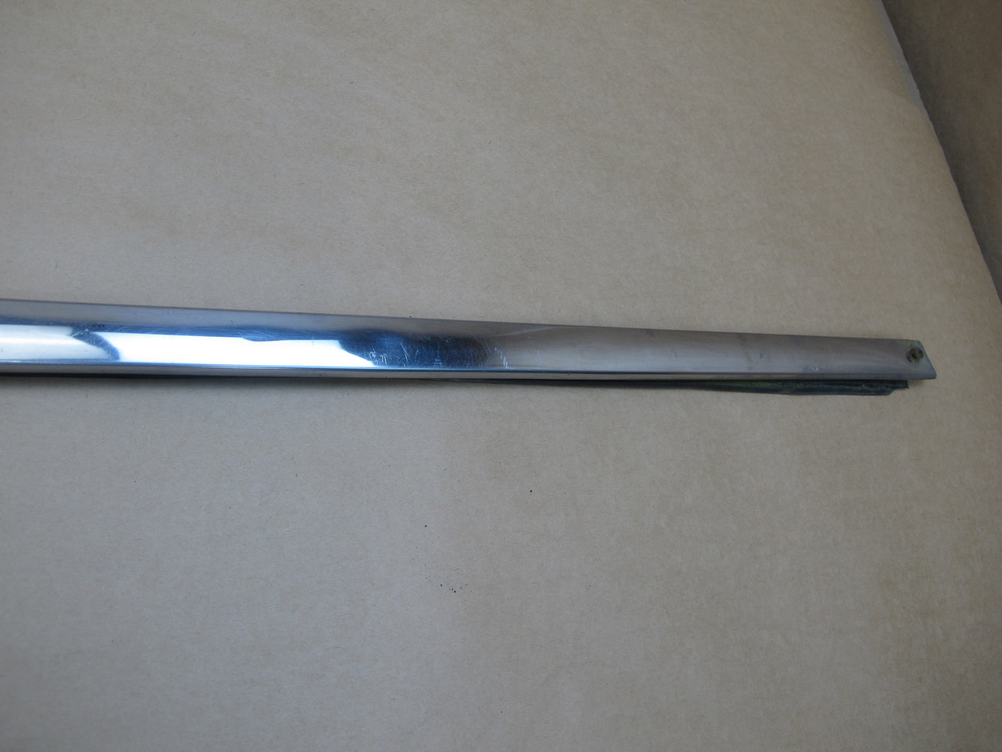 73-85 MERCEDES R107 SET OF 2 EXTERIOR SIDE LOWER CHROME MOLDING COVER OEM