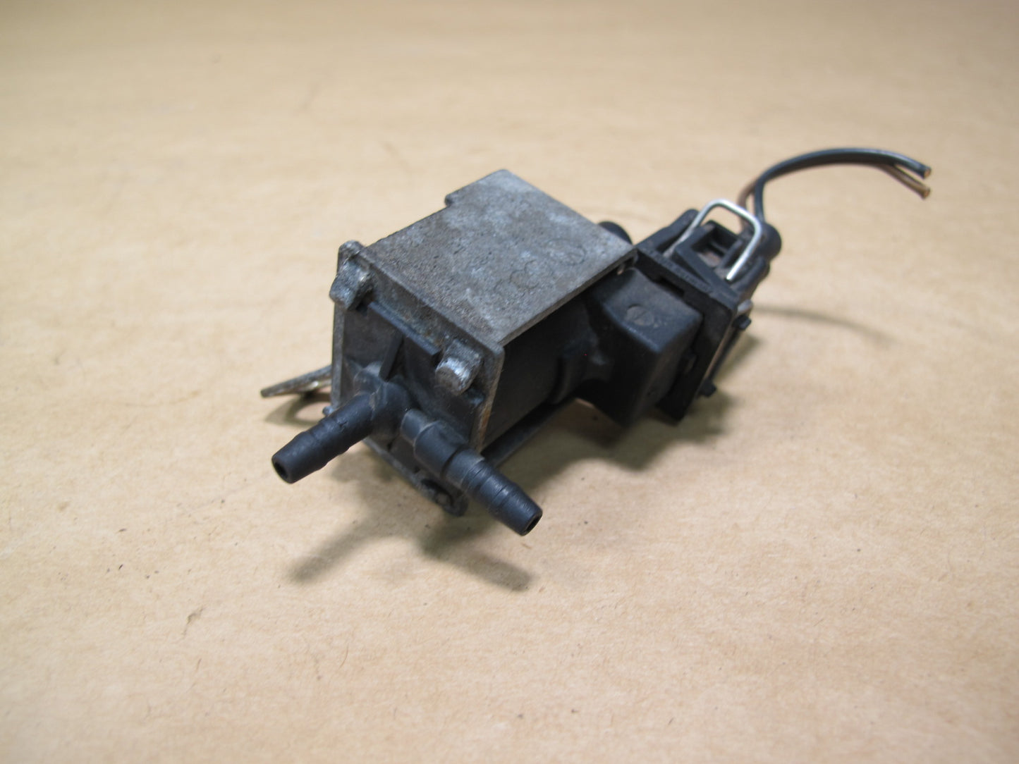 97-03 VW EUROVAN T4 PRESSURE SOLENOID VALVE 028906283 OEM