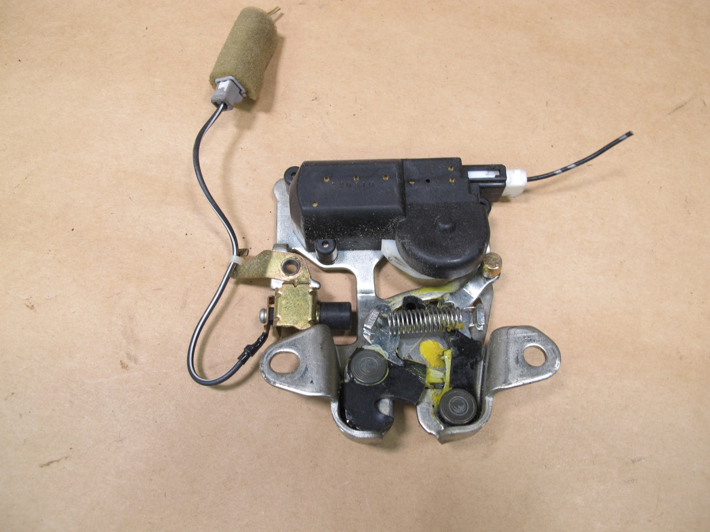 92-00 LEXUS SC400 SC300 REAR TRUNK LOCK LATCH ACTUATOR OEM