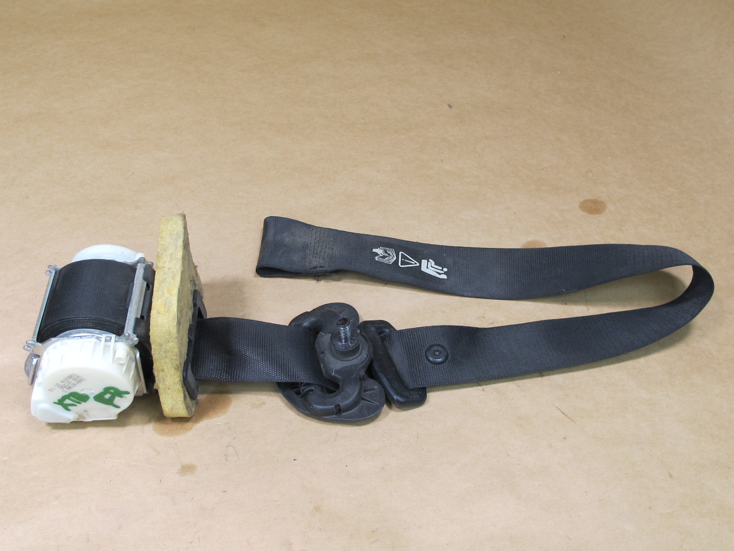 07-13 BMW E92 3-SERIES FRONT RIGHT & LEFT SIDE SEATBELT RETRACTOR SET OEM