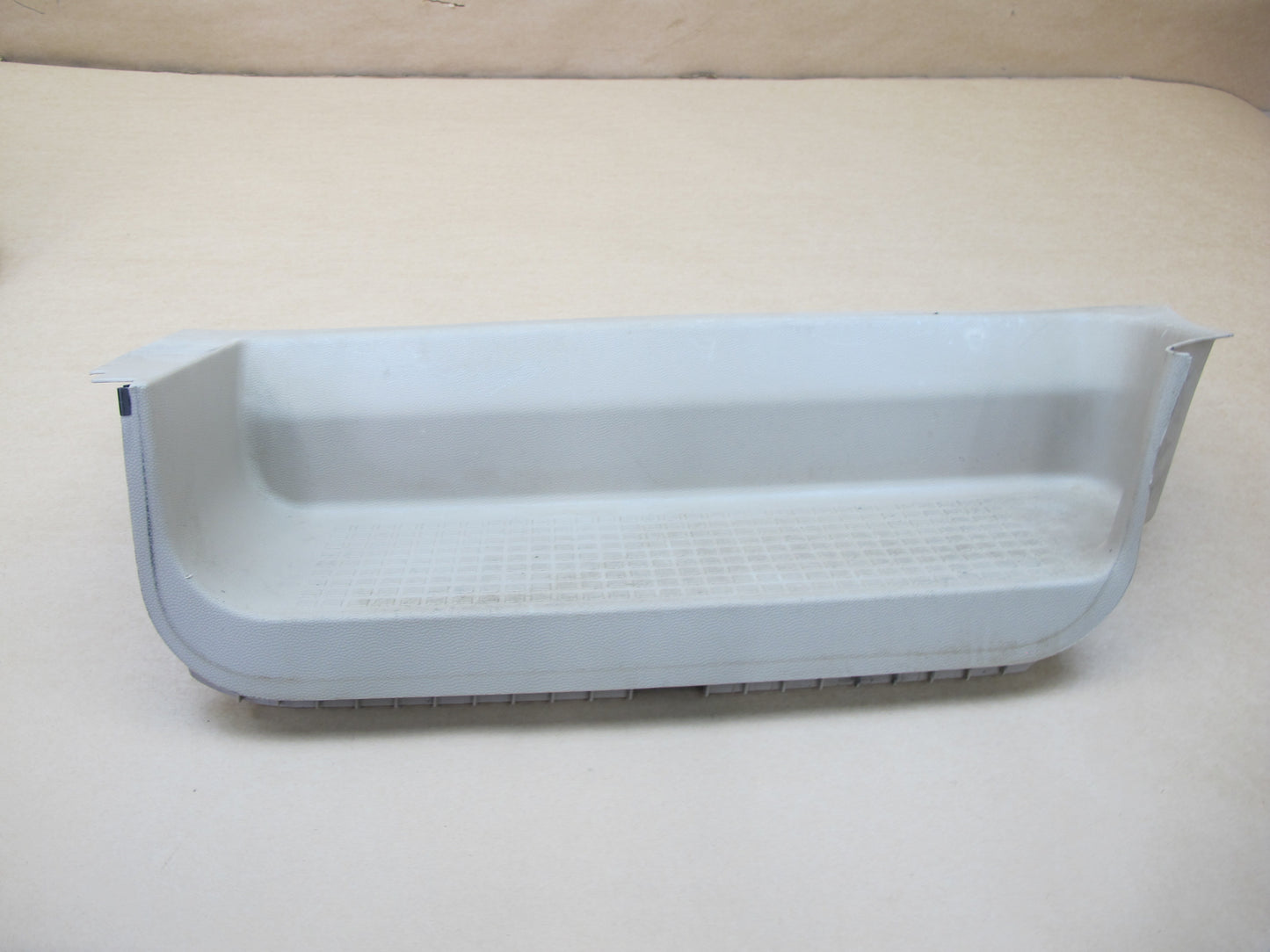 97-03 VW EUROVAN T4 SET OF 2 LEFT & RIGHT DOOR STEP TRIM COVER OEM