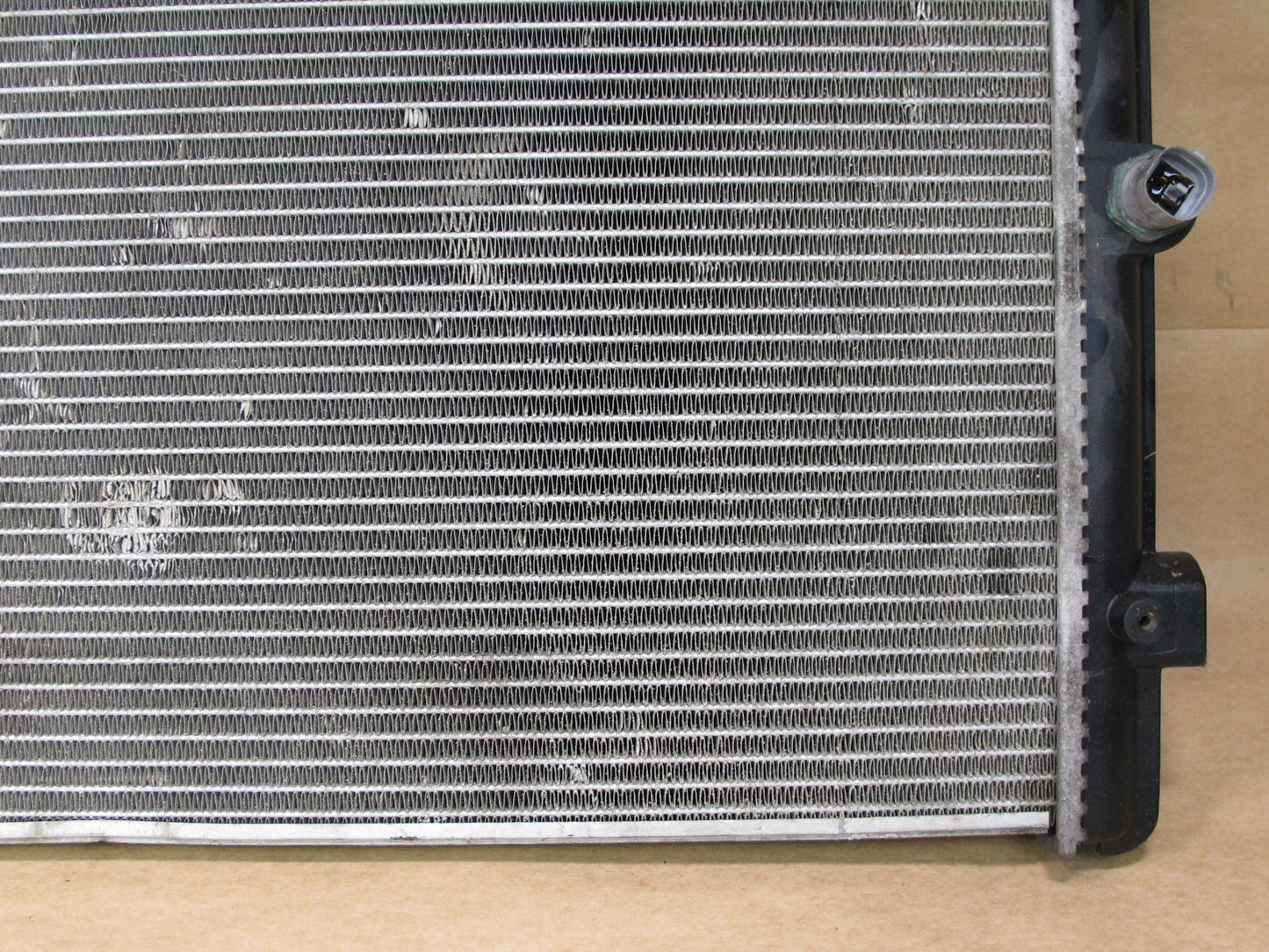 99-03 VW EUROVAN T4 2.8L ENGINE RADIATOR W A/C CONDENSER OEM