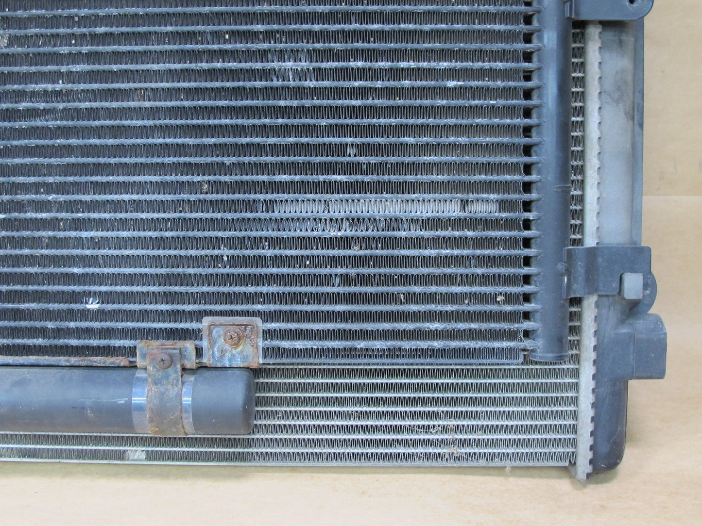 99-03 VW EUROVAN T4 2.8L ENGINE RADIATOR W A/C CONDENSER OEM