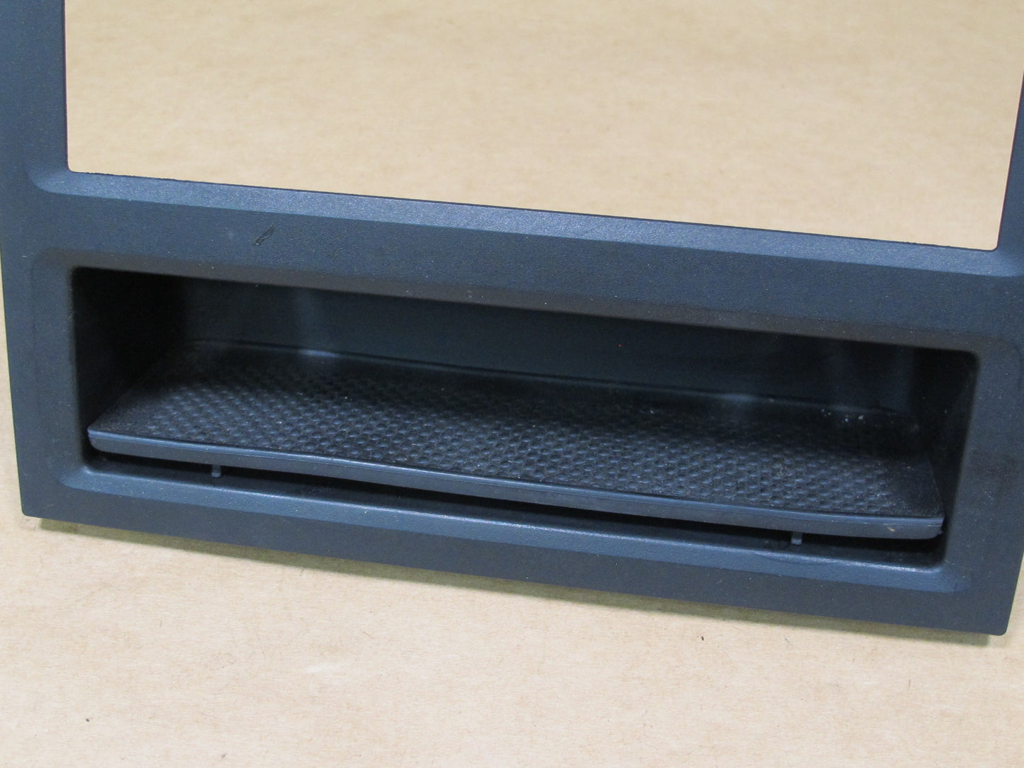 99-03 VW EUROVAN T4 DASH TRIM BEZEL PANEL COMPARTMENT STORAGE 7D1820075A OEM