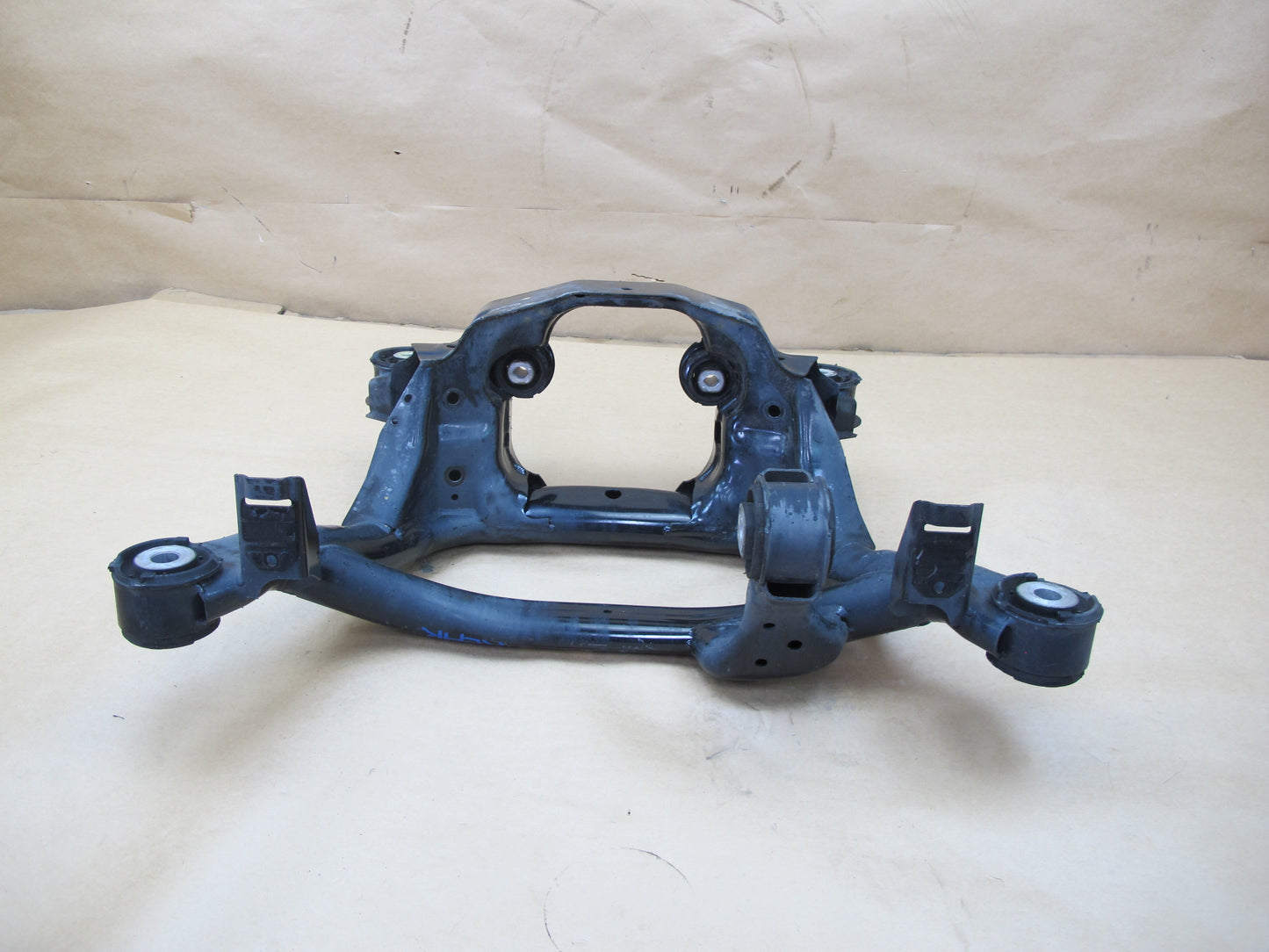 09-16 BMW E89 Z4 N54 REAR SUSPENSION SUBFRAME CROSSMEMBER OEM