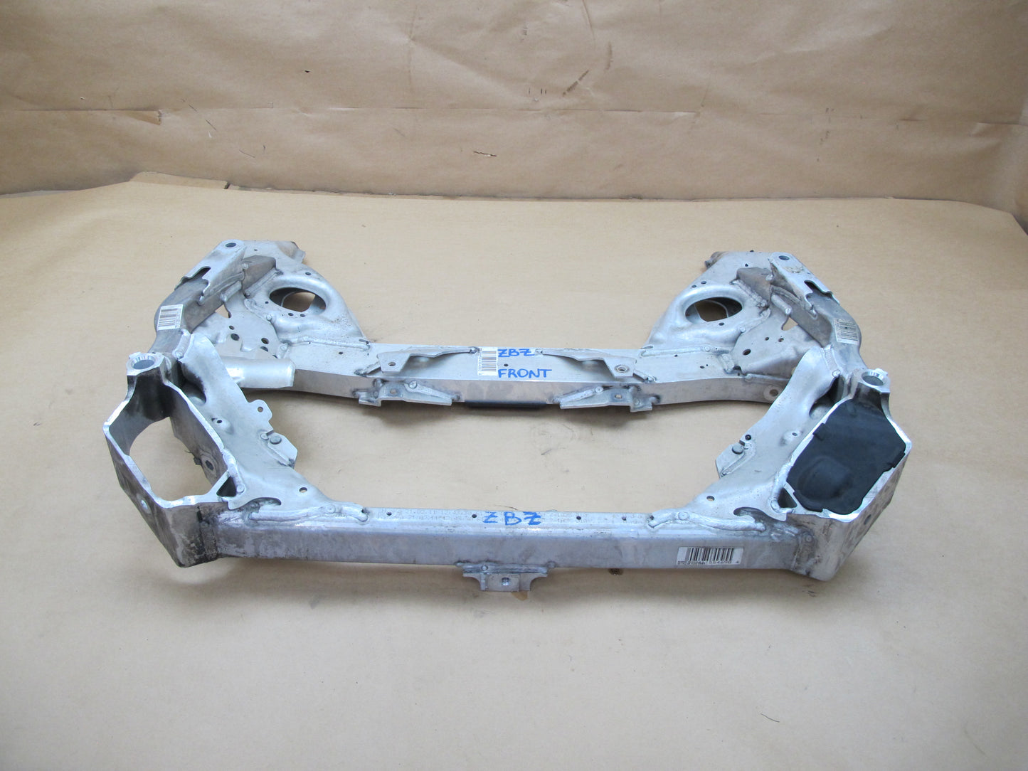 09-16 BMW E89 Z4 FRONT SUSPENSION SUBFRAME CROSSMEMBER OEM