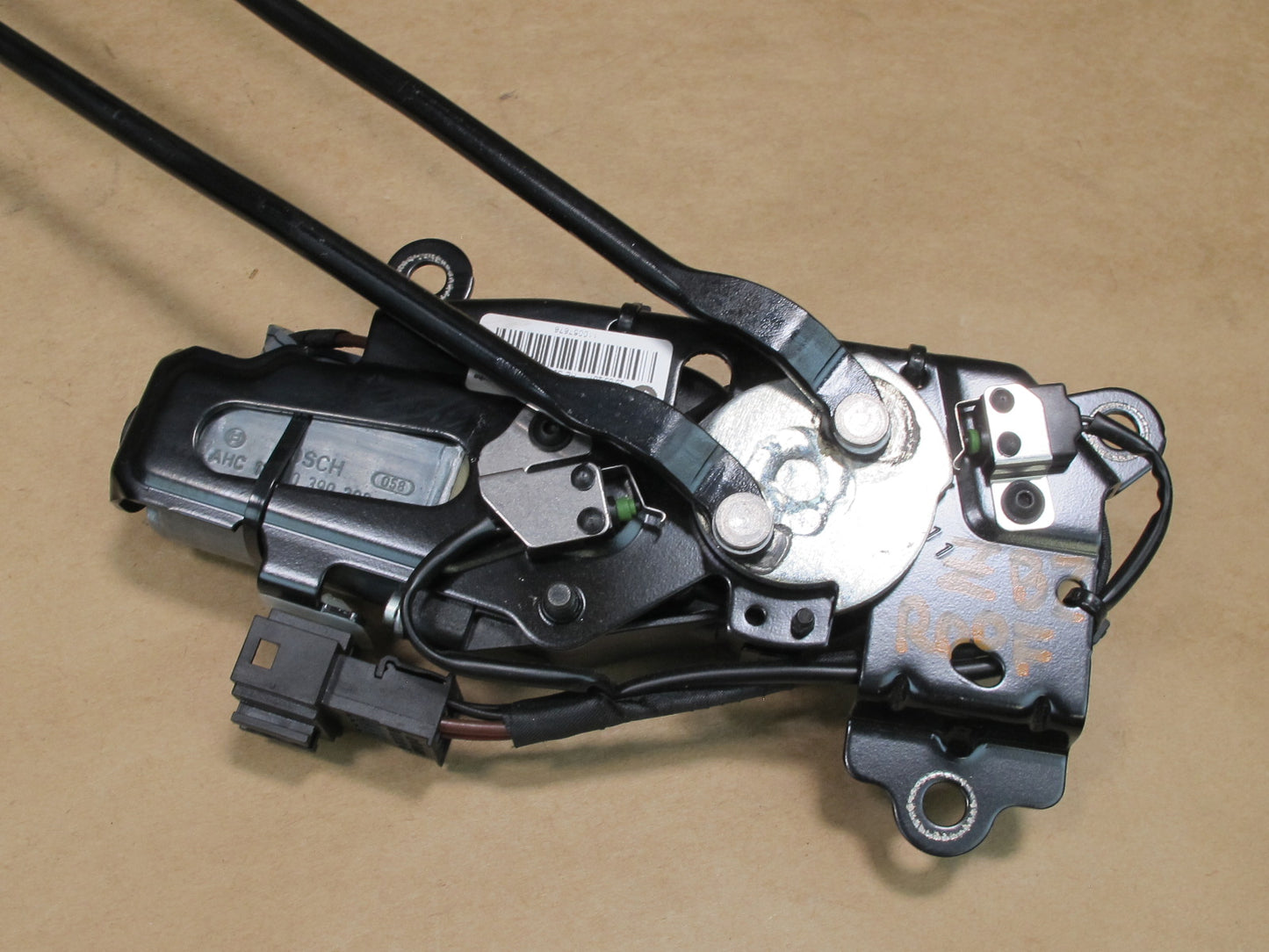 09-16 BMW E89 Z4 REAR HARDTOP ROOF LOCK LATCH MOTOR ACTUATOR ASSEMBLY OEM