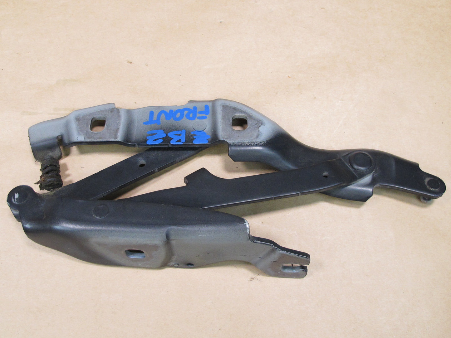 09-13 BMW E89 Z4 SET OF 2 FRONT RIGHT & LEFT HOOD HINGE 7191512 OEM