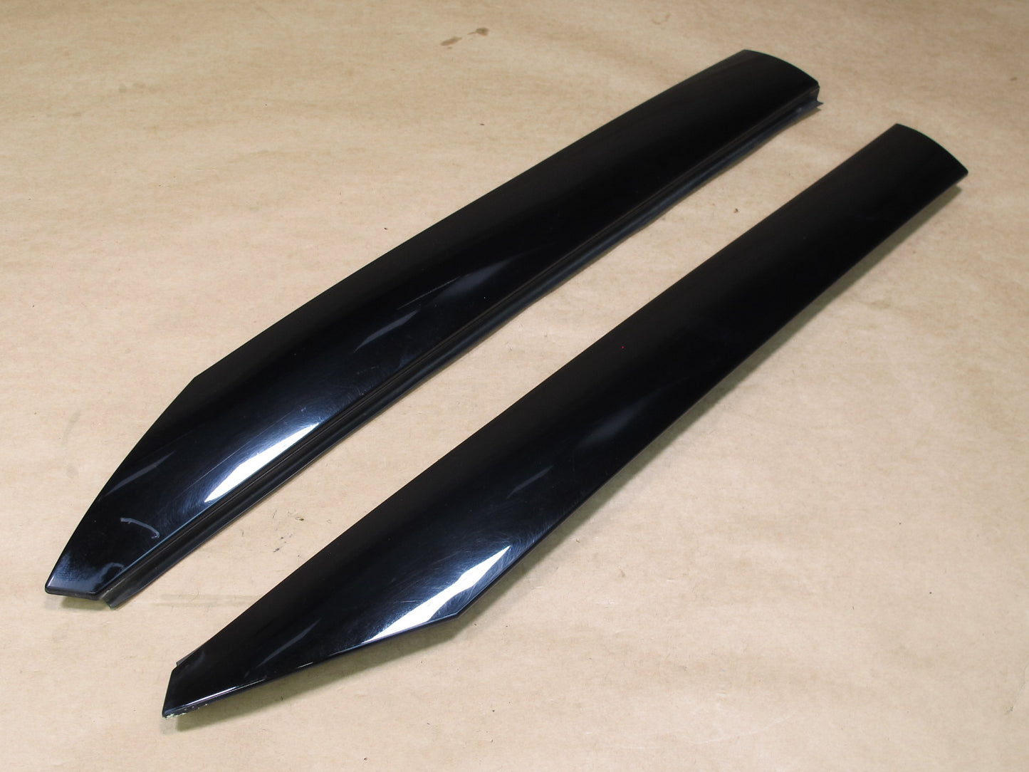 09-16 BMW E89 Z4 SET OF 2 FRONT LEFT & RIGHT WINDSHIELD TRIM MOLDING COVER OEM