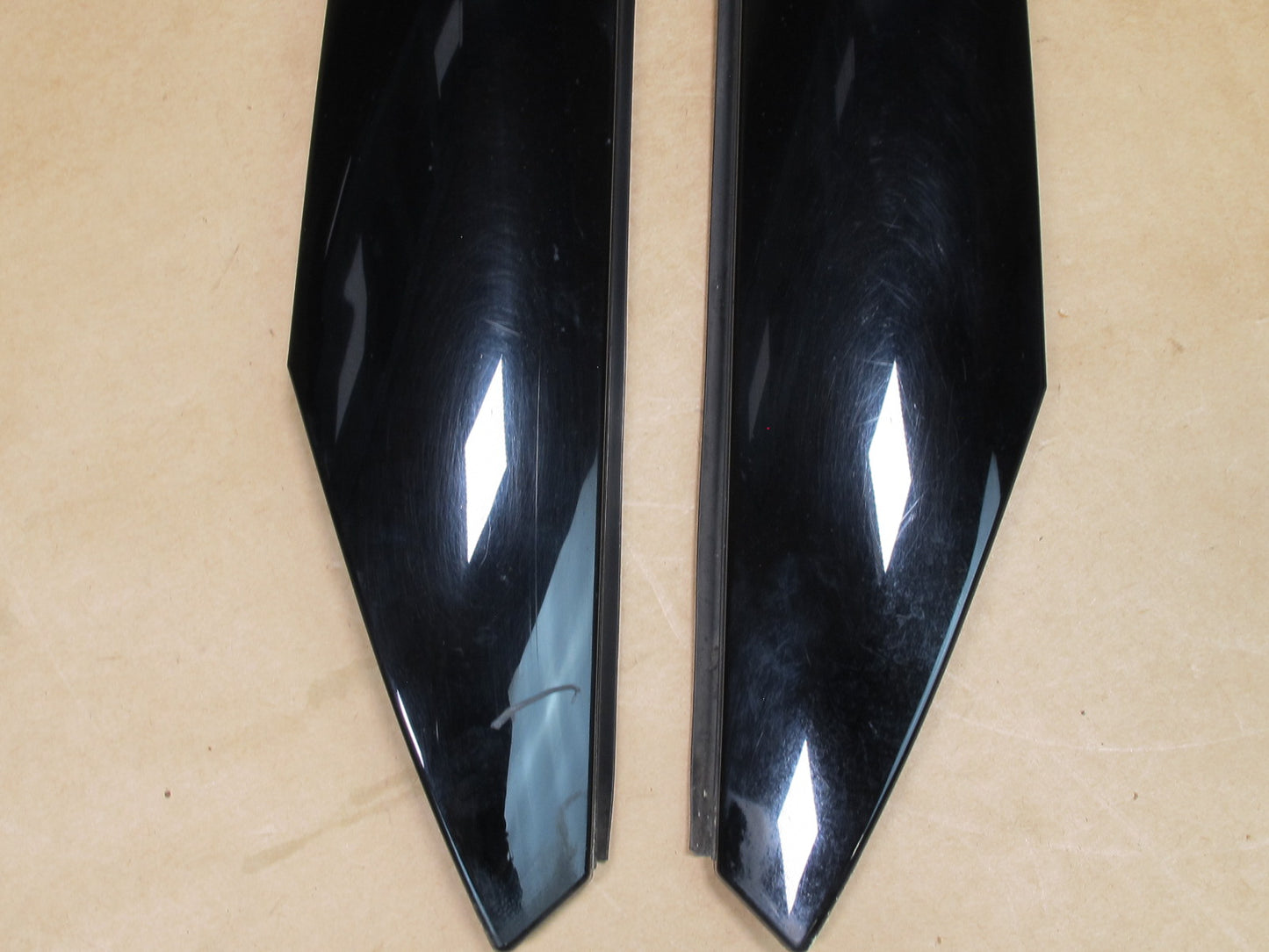 09-16 BMW E89 Z4 SET OF 2 FRONT LEFT & RIGHT WINDSHIELD TRIM MOLDING COVER OEM