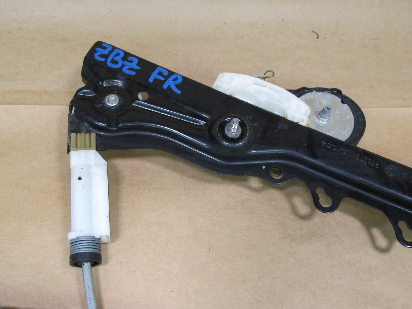 09-16 BMW E89 Z4 RIGHT PASSENGER DOOR WINDOW REGULATOR W MOTOR OEM