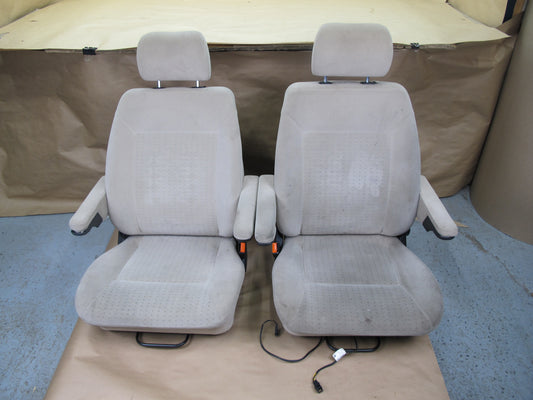 99-03 VW EUROVAN T4 SET OF 2 FRONT LEFT & RIGHT CLOTH HEATED SEAT OEM