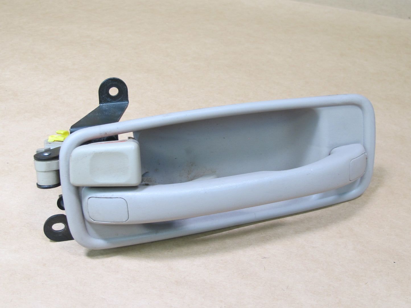 1998-2002 LEXUS LX470 J100 REAR TRUNK LID LIFTGATE TAIL GATE HANDLE W/ TRIM