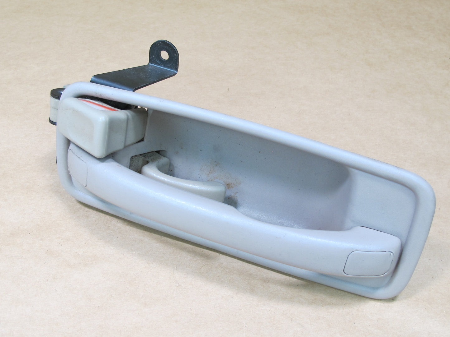 1998-2002 LEXUS LX470 J100 REAR TRUNK LID LIFTGATE TAIL GATE HANDLE W/ TRIM