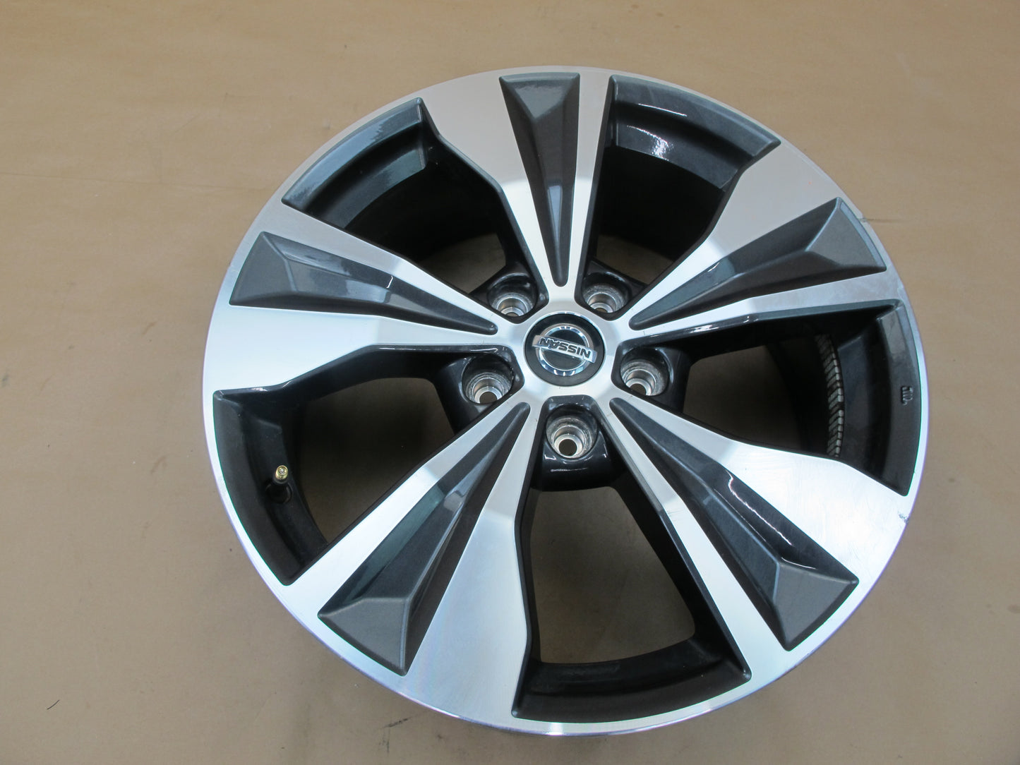 19-23 NISSAN MURANO WHEEL RIM R18" R18x7.5J ET50 W TMPS OEM