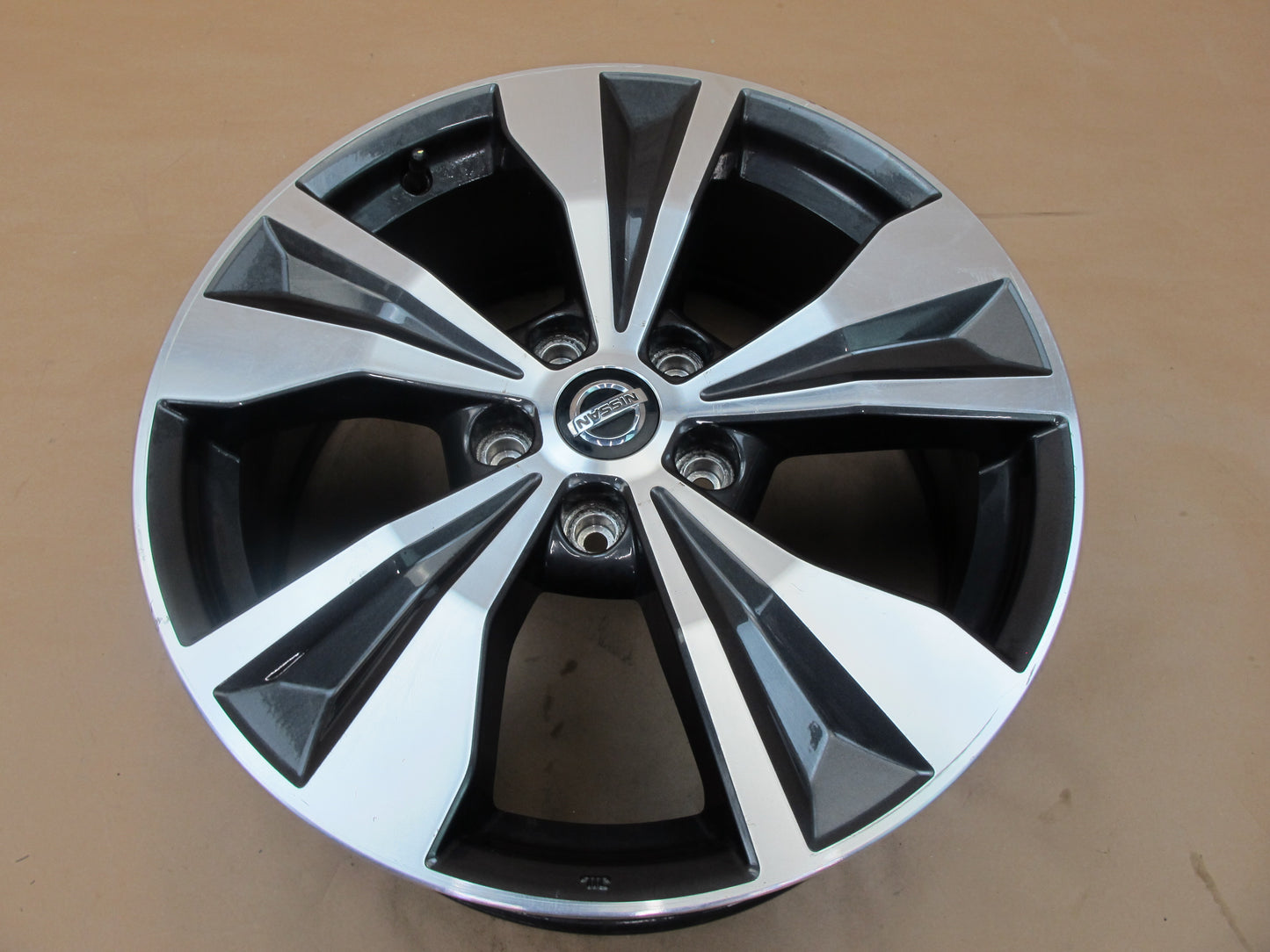 19-23 NISSAN MURANO WHEEL RIM R18" R18x7.5J ET50 W TMPS OEM