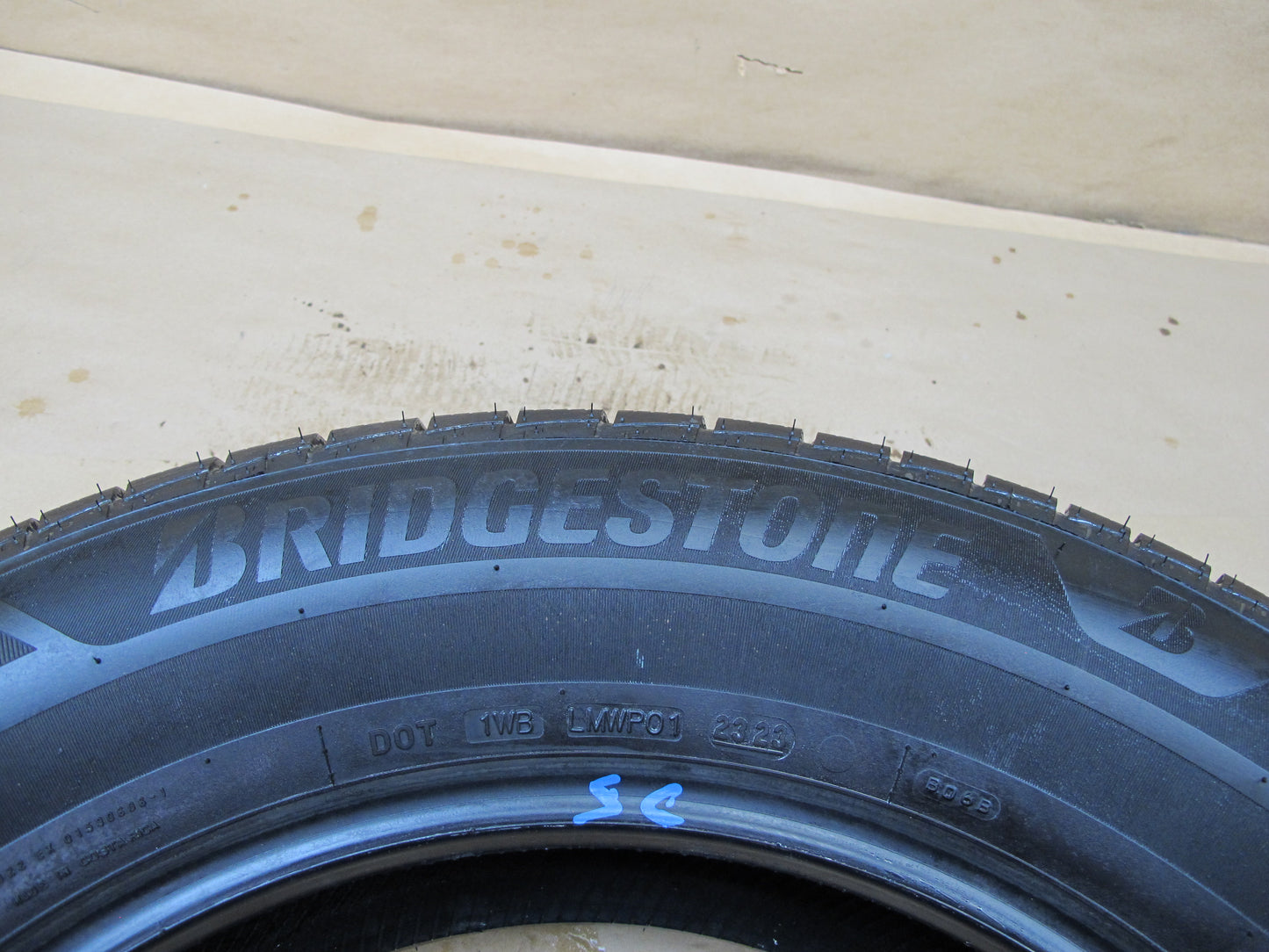 BRIDGESTONE WEATHERPEAK AS TIRE 235/65 R18 106H 2323 9/32 TREAD