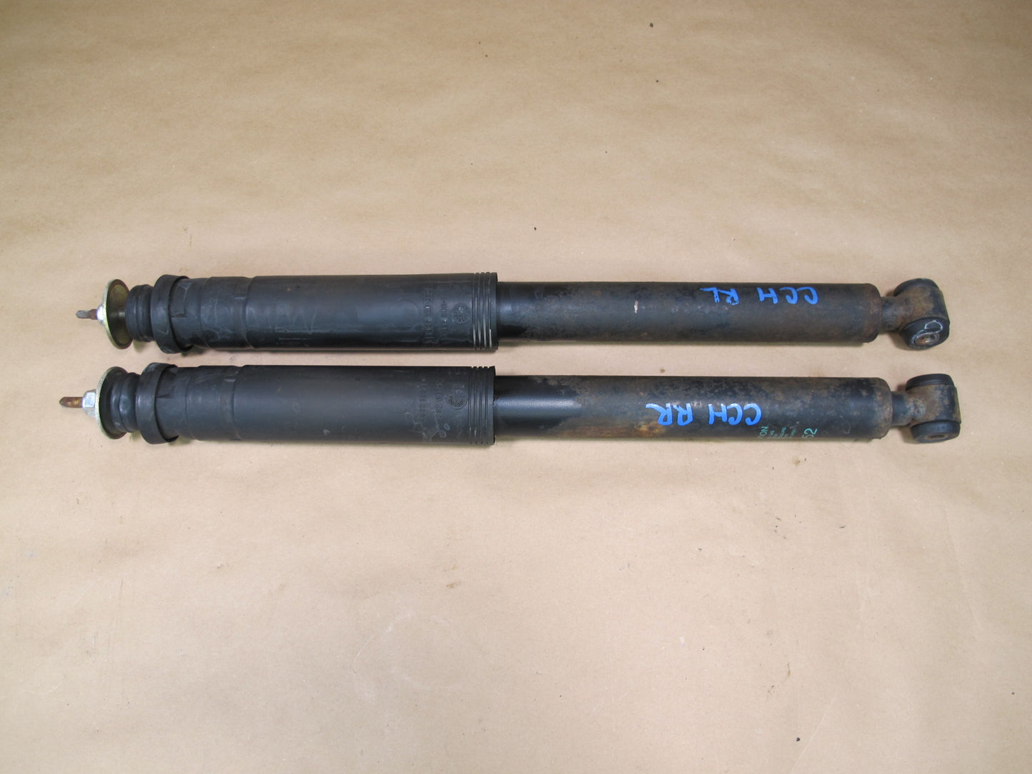 04-08 CHRYSLER CROSSFIRE SET OF 2 REAR LEFT & RIGHT STRUT SHOCK ABSORBER OEM