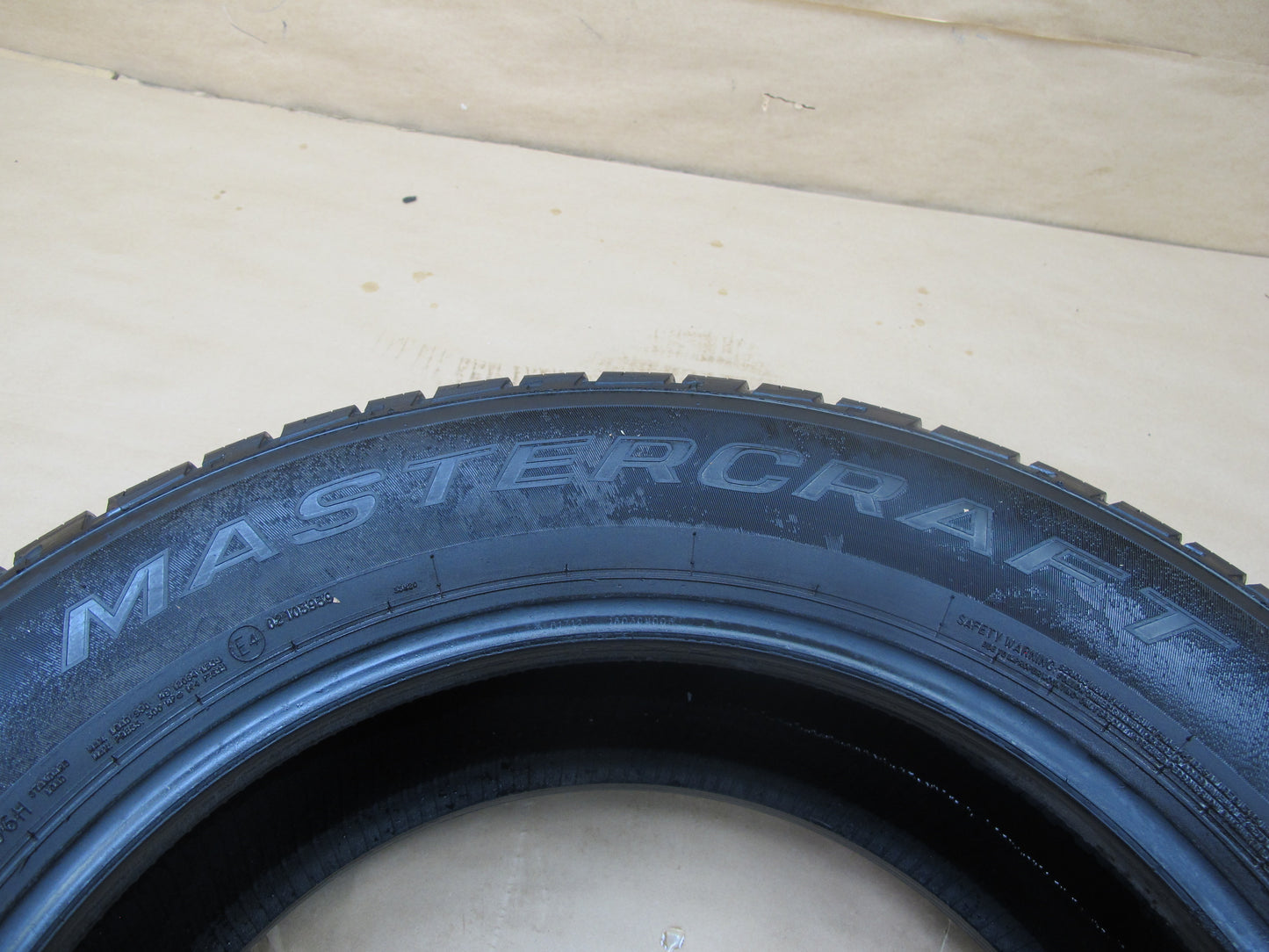 Set Of 2 Mastercraft Courser Quest Plus AS Tire 235/65R18 106H 5022 0623 9/32