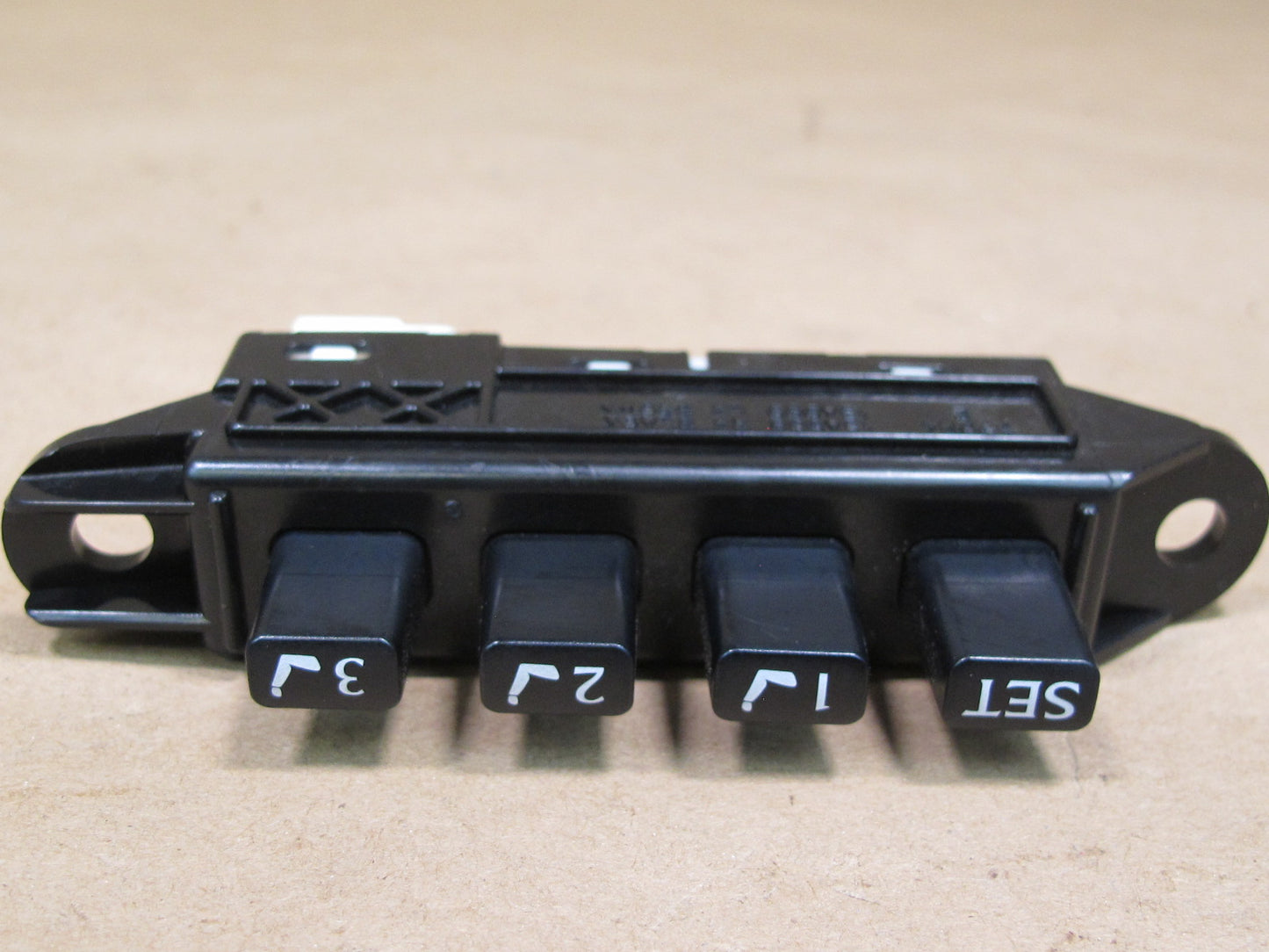 10-15 LEXUS IS250 IS350 CONVERTIBLE FRONT RIGHT SIDE SEAT MEMORY SWITCH OEM