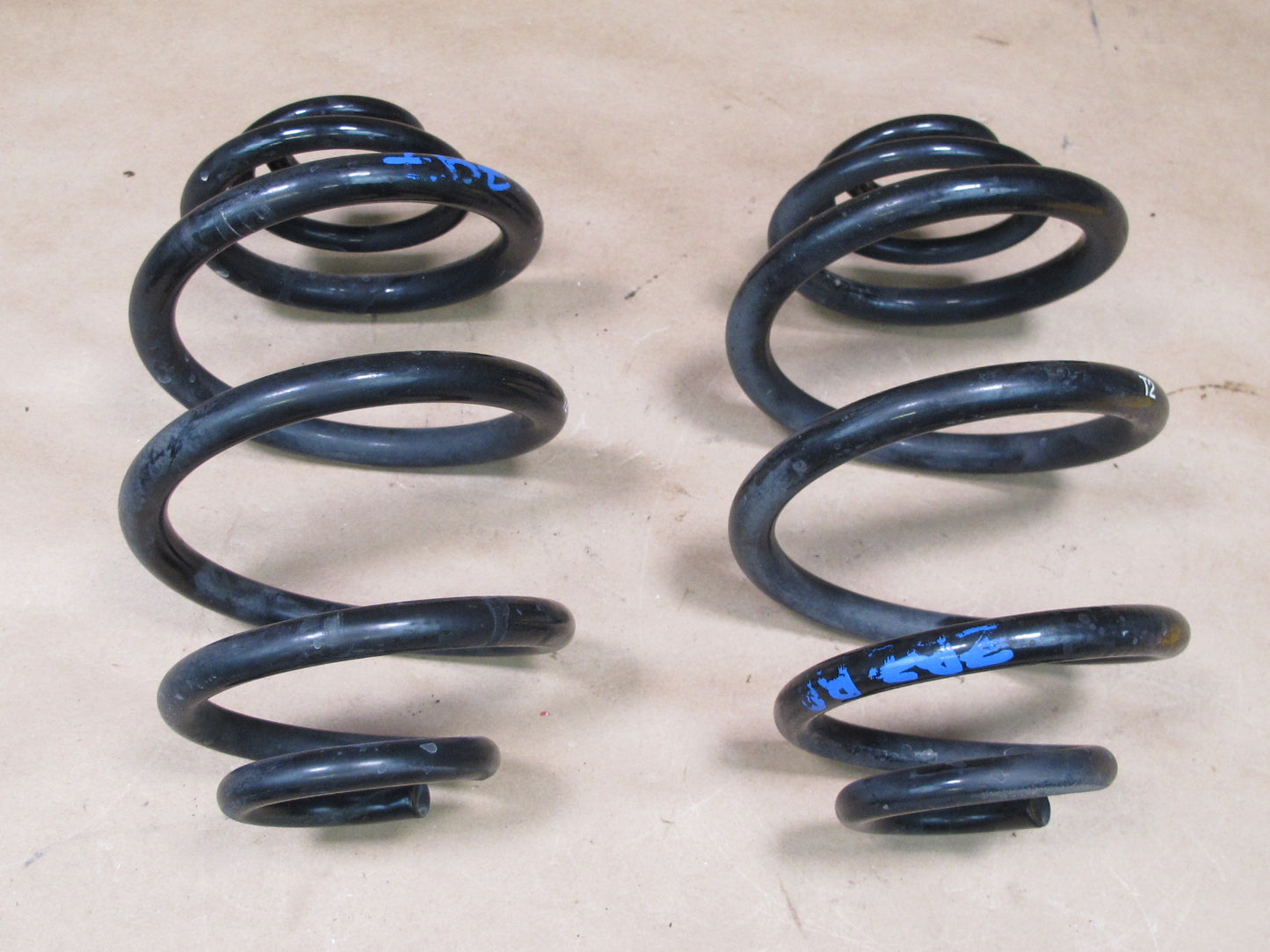 09-16 BMW E89 Z4 M ADAPTIVE SET OF 2 REAR LEFT & RIGHT BARREL COIL SPRING OEM