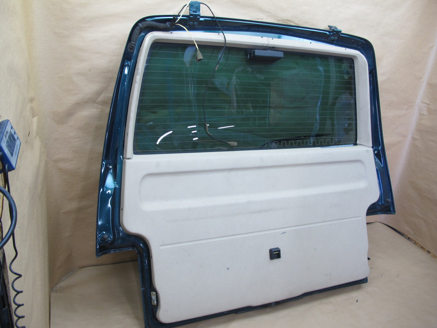 99-03 VW EUROVAN T4 REAR TRUNK LID TAILGATE LIFTGATE SHELL PANEL W GLASS OEM