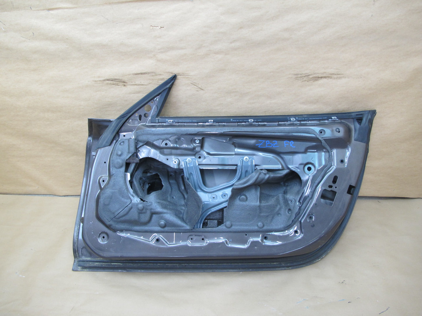 09-16 BMW E89 Z4 CONVERTIBLE RIGHT PASSENGER DOOR SHELL PANEL COVER OEM