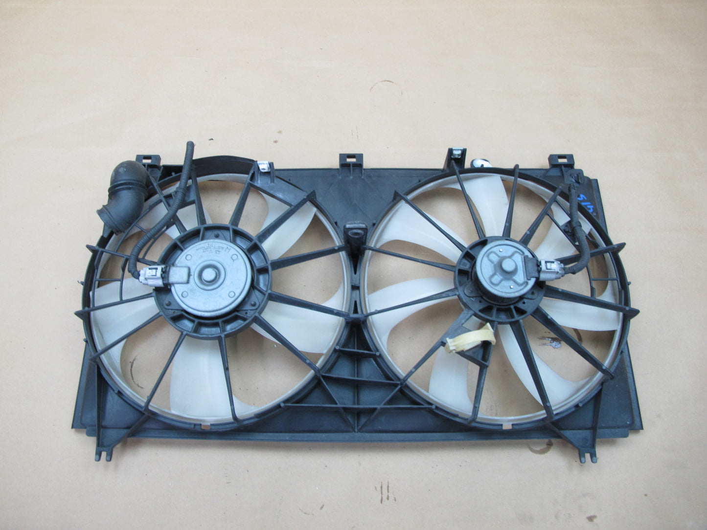 06-15 LEXUS IS250 IS350 ENGINE RADIATOR COOLING FAN MOTOR W/ SHROUD ASSY OEM