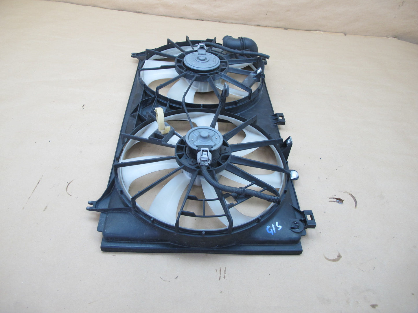 06-15 LEXUS IS250 IS350 ENGINE RADIATOR COOLING FAN MOTOR W/ SHROUD ASSY OEM