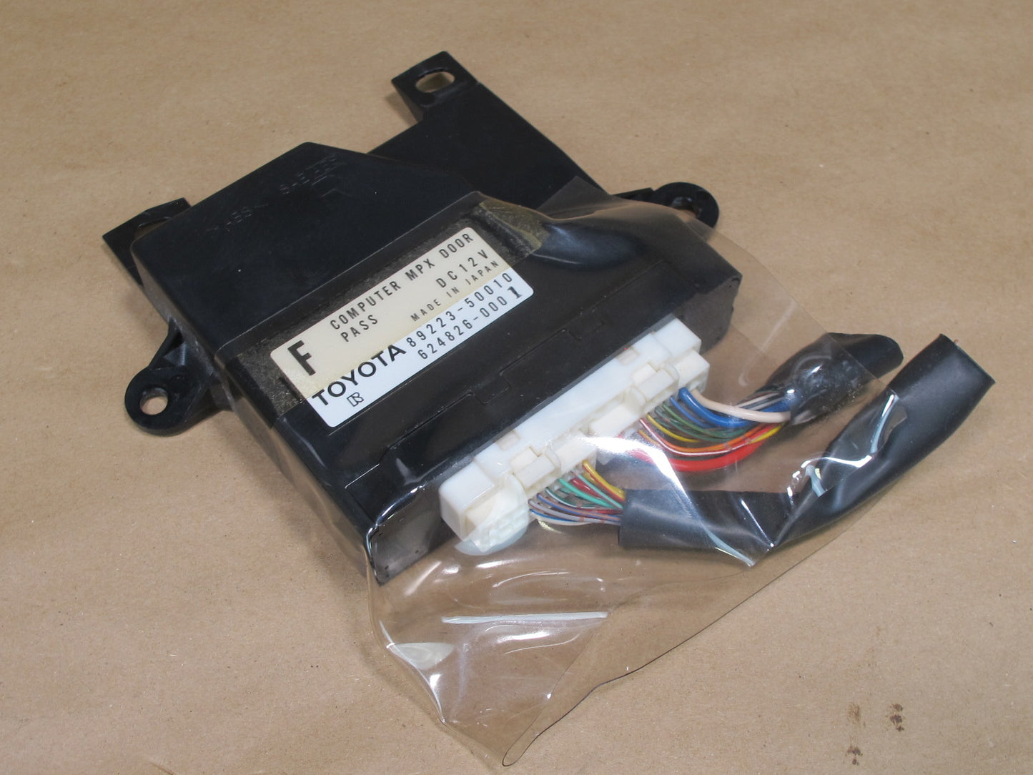 95-97 LEXUS UCF20 LS400 FRONT RIGHT SIDE DOOR CONTROL MODULE 89223-50010 OEM