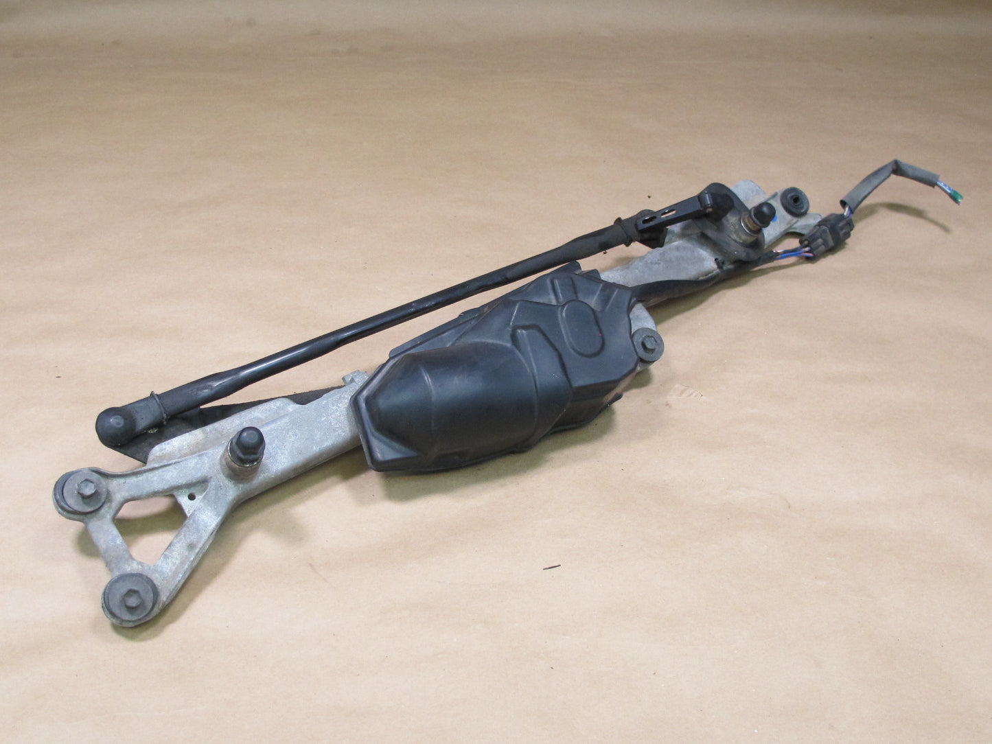 95-00 LEXUS UCF20 LS400 WINDSHIELD WIPER TRANSMISSION LINKAGE W MOTOR OEM