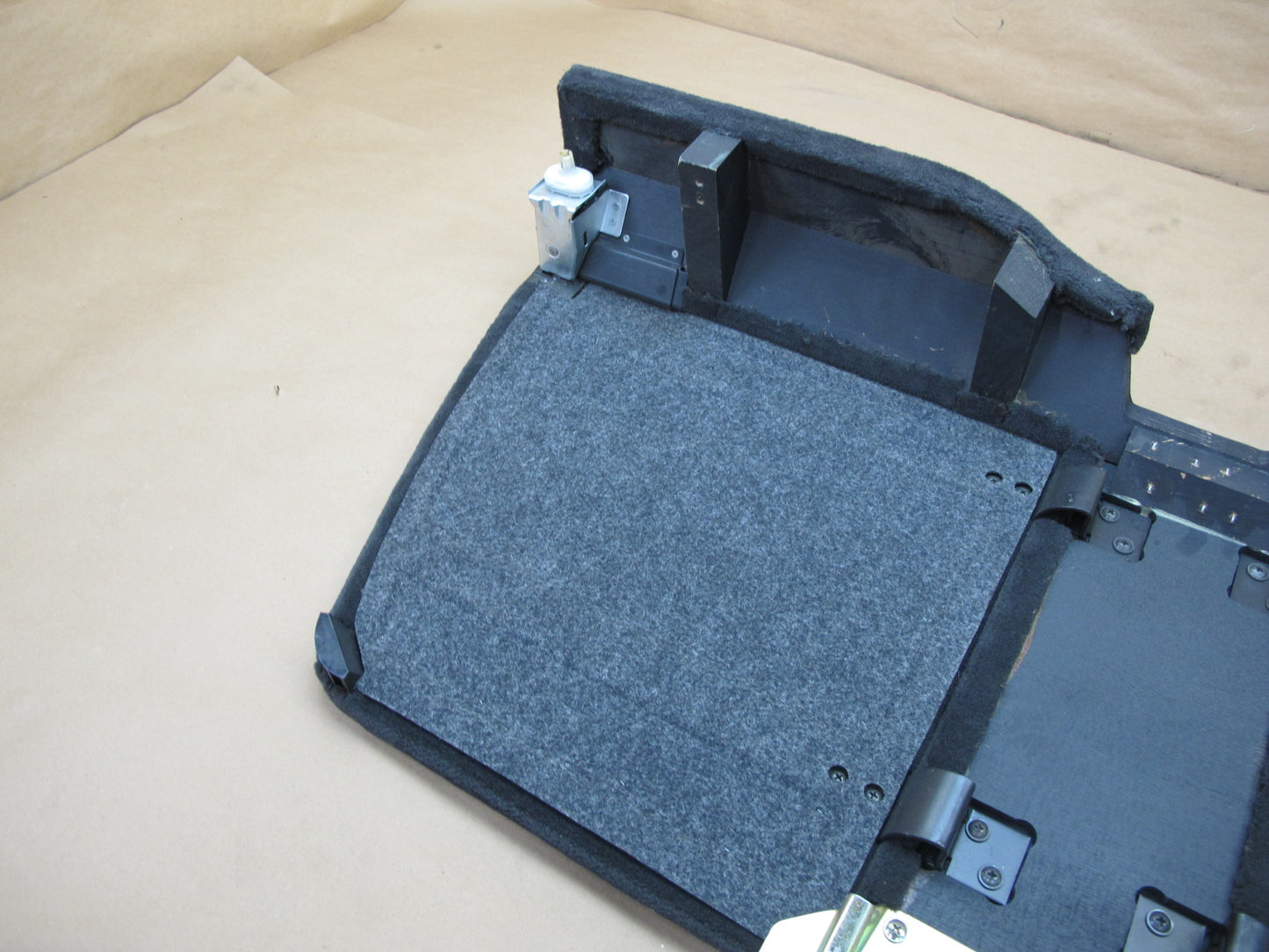 90-98 MERCEDES R129 SL-CLASS REAR LOWER STORAGE COMPARTMENT CARPET OEM