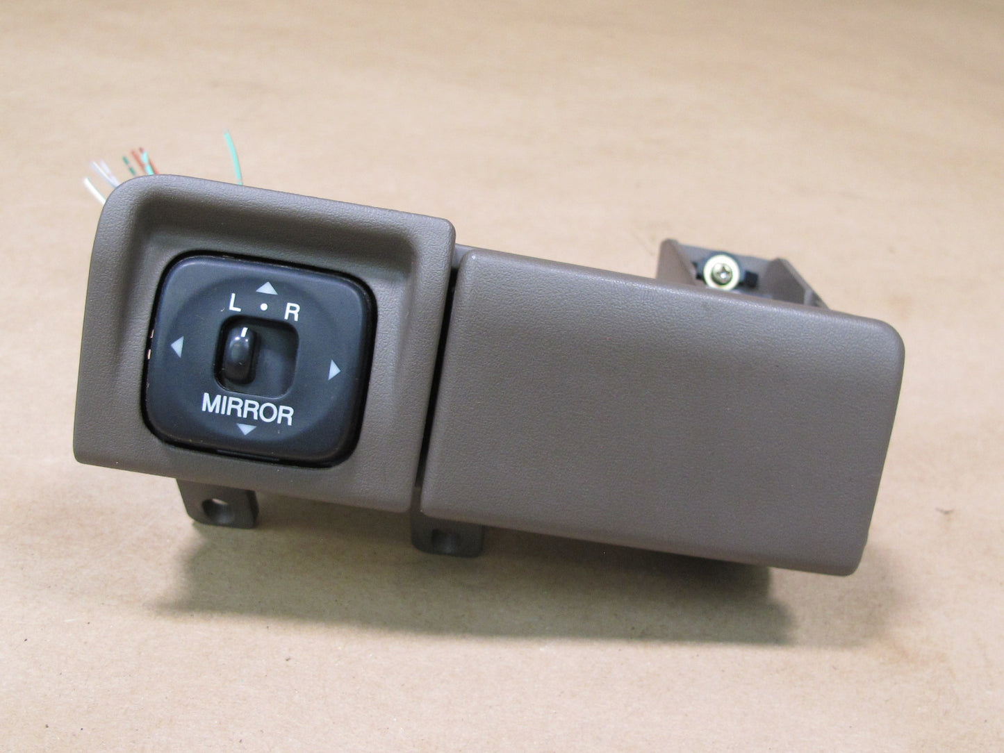 95-97 LEXUS UCF20 LS400 POWER MIRROR SWITCH W COIN POCKET OEM