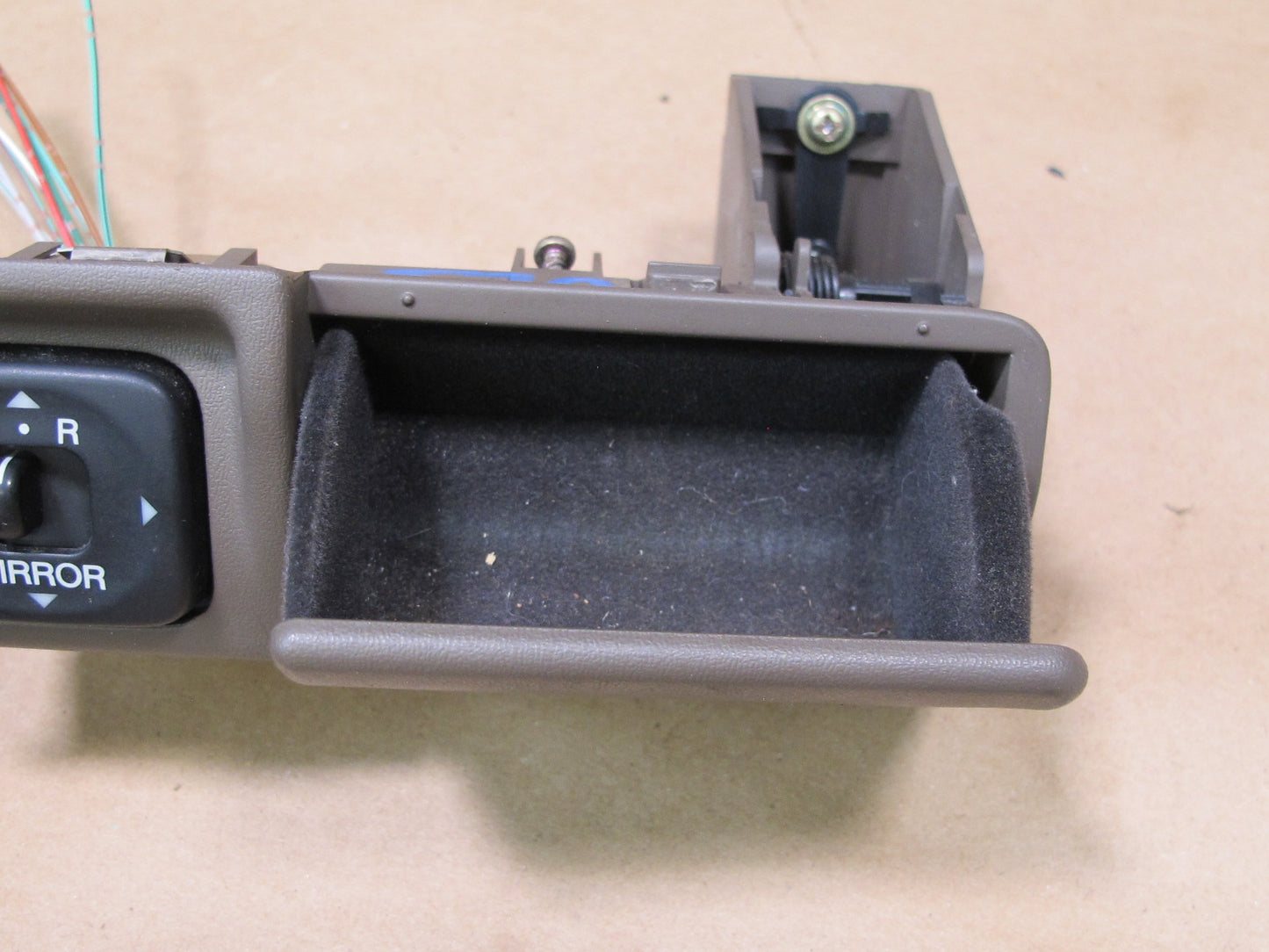 95-97 LEXUS UCF20 LS400 POWER MIRROR SWITCH W COIN POCKET OEM