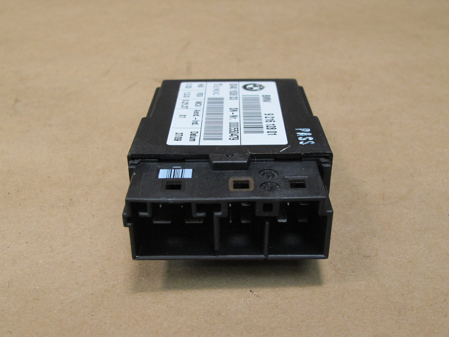 07-13 BMW E92 E93 COUPE CONVERTIBLE LCPA SEAT BELT CONTROL MODULE 9216128 OEM