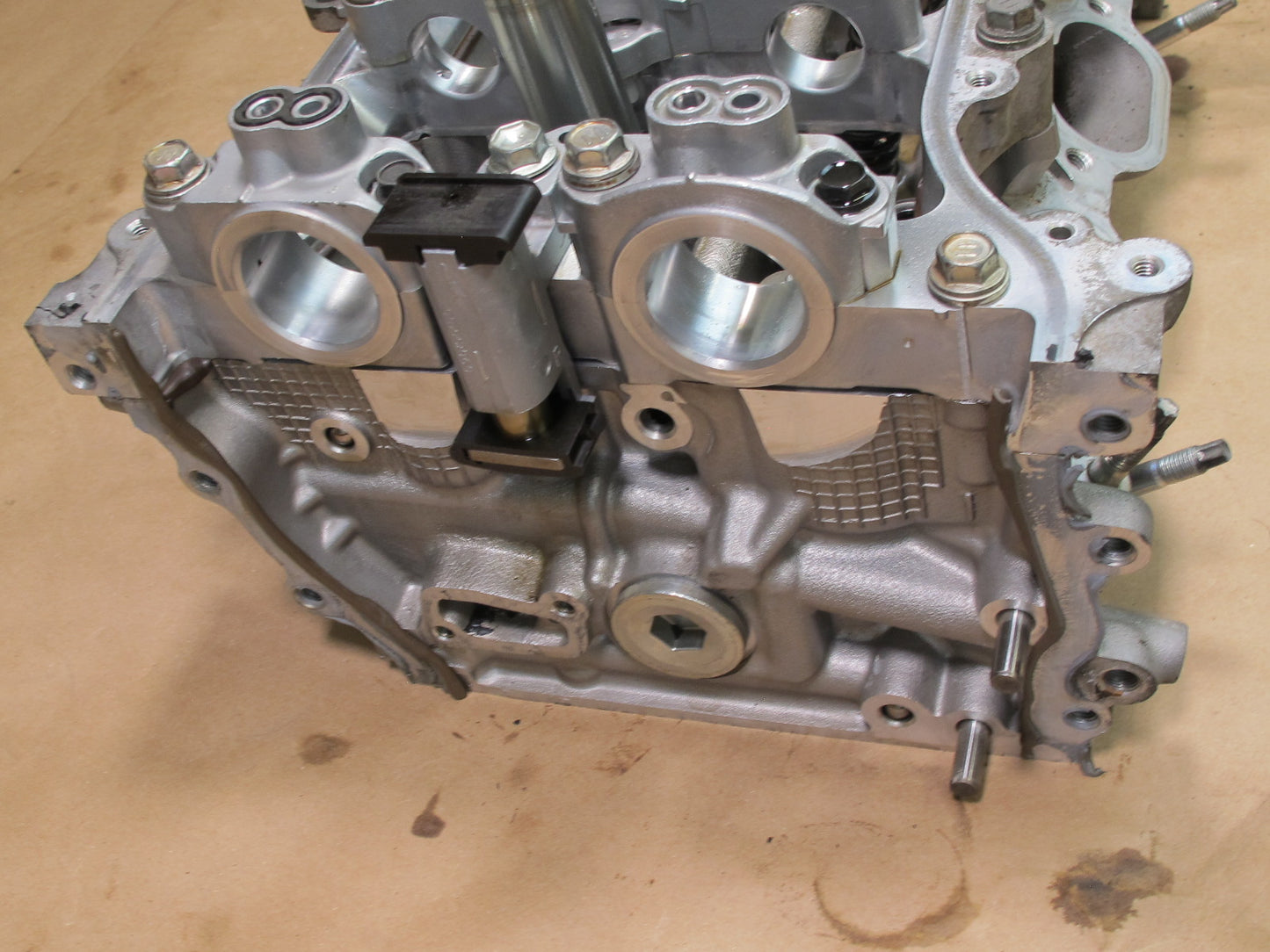 06-15 LEXUS IS350 3.5L 2GRFSE ENGINE MOTOR RIGHT SIDE CYLINDER HEAD OEM