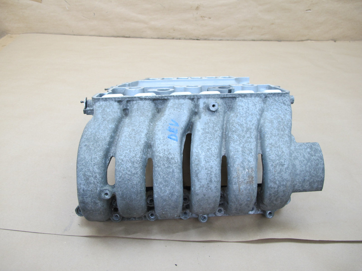 01-03 VW EUROVAN T4 2.8L ENGINE INTAKE MANIFOLD OEM