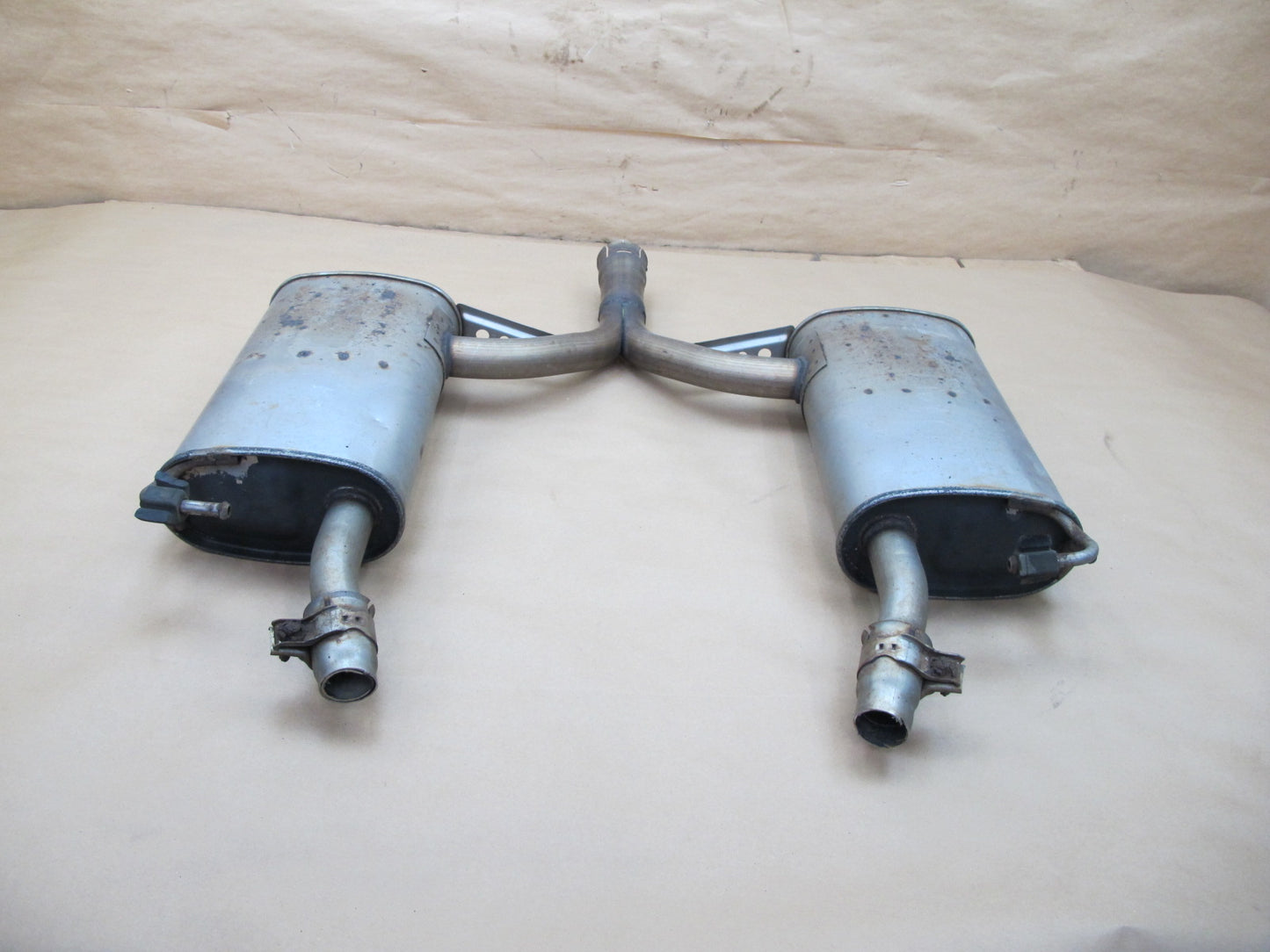 95-97 Lexus UCF20L LS400 Center Exhaust Muffler Dual Pipe OEM