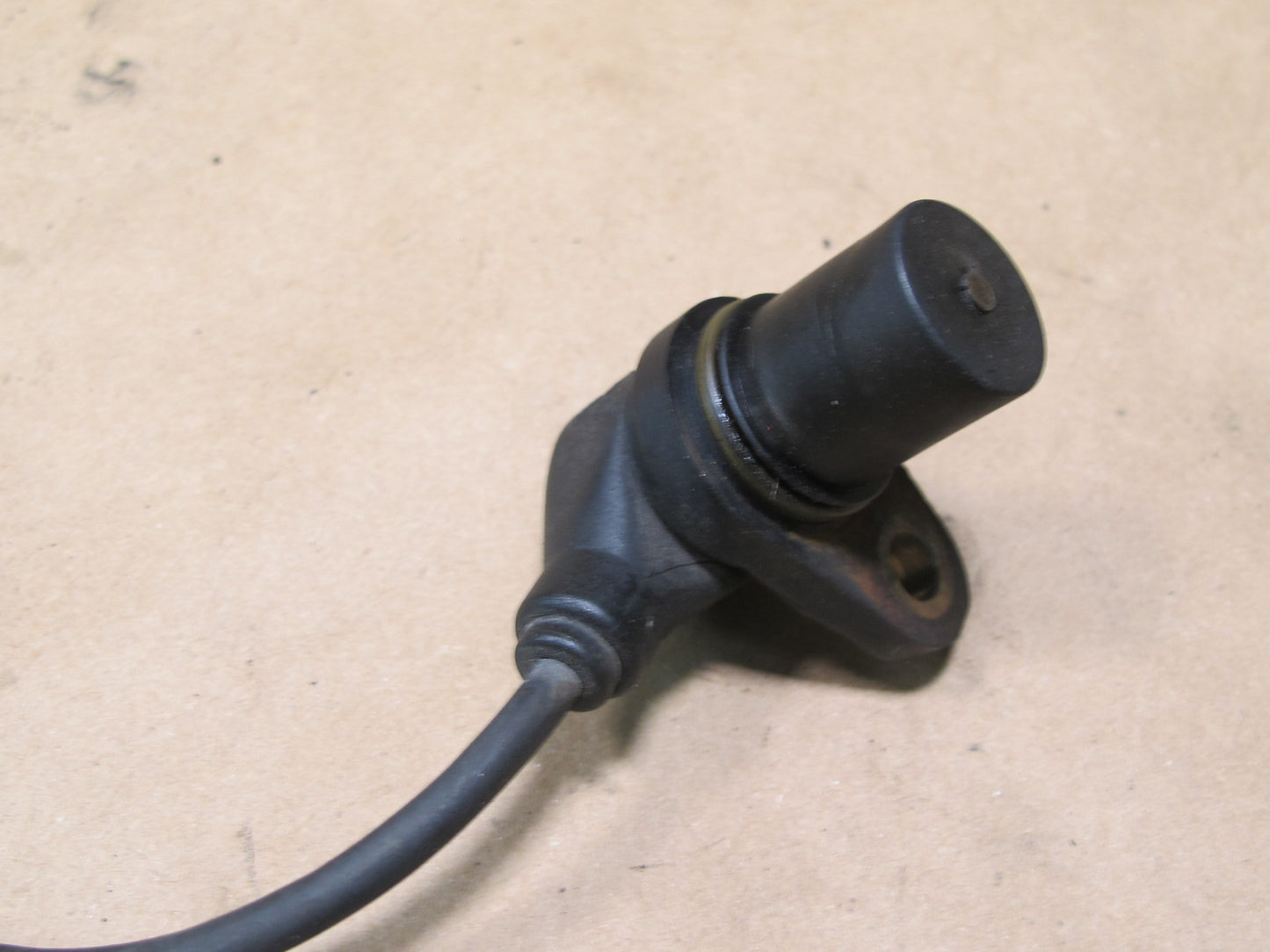 99-03 VW EUROVAN T4 CAMSHAFT POSITION SENSOR OEM